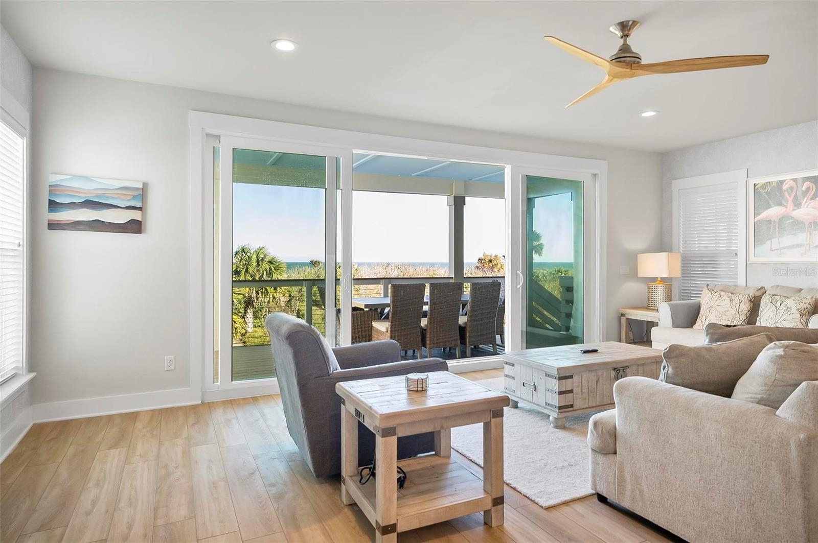 Image 19 of 49 For 202 Surfview Ln