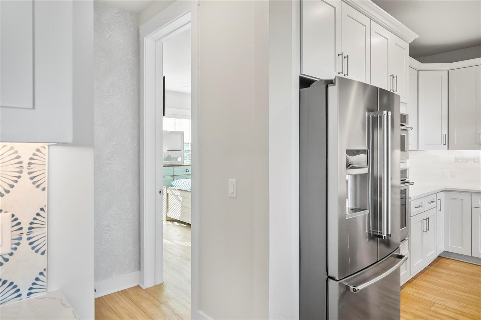 Image 24 of 49 For 202 Surfview Ln