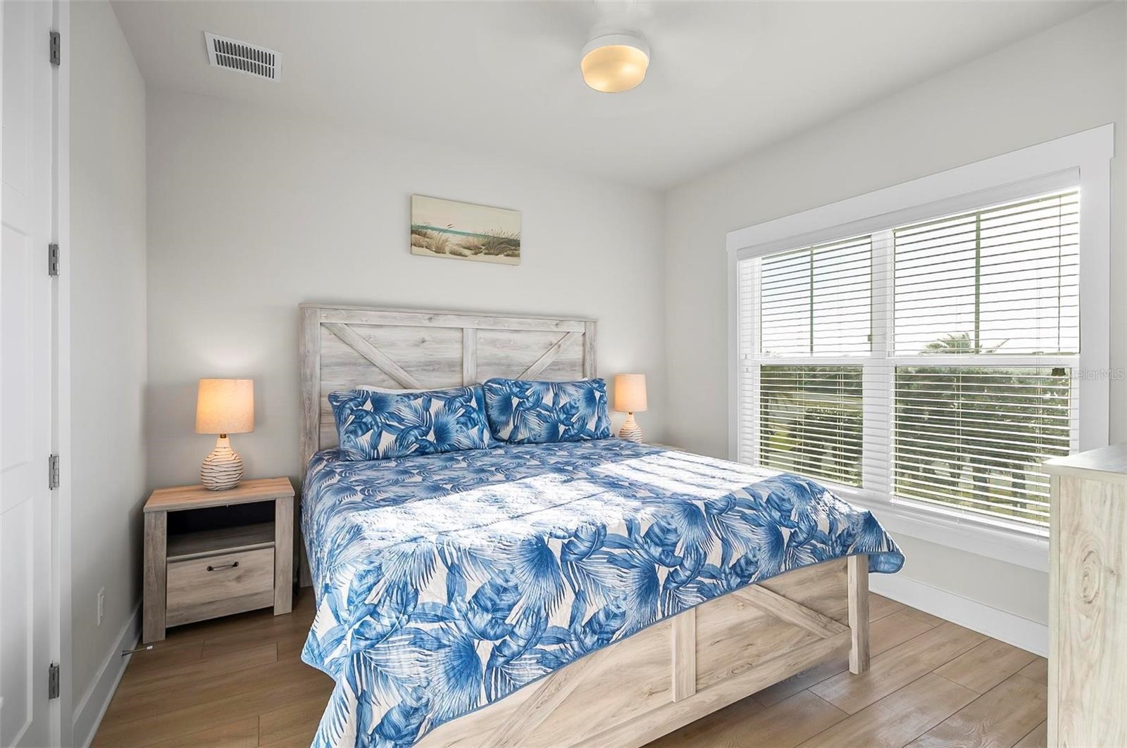 Image 41 of 49 For 202 Surfview Ln