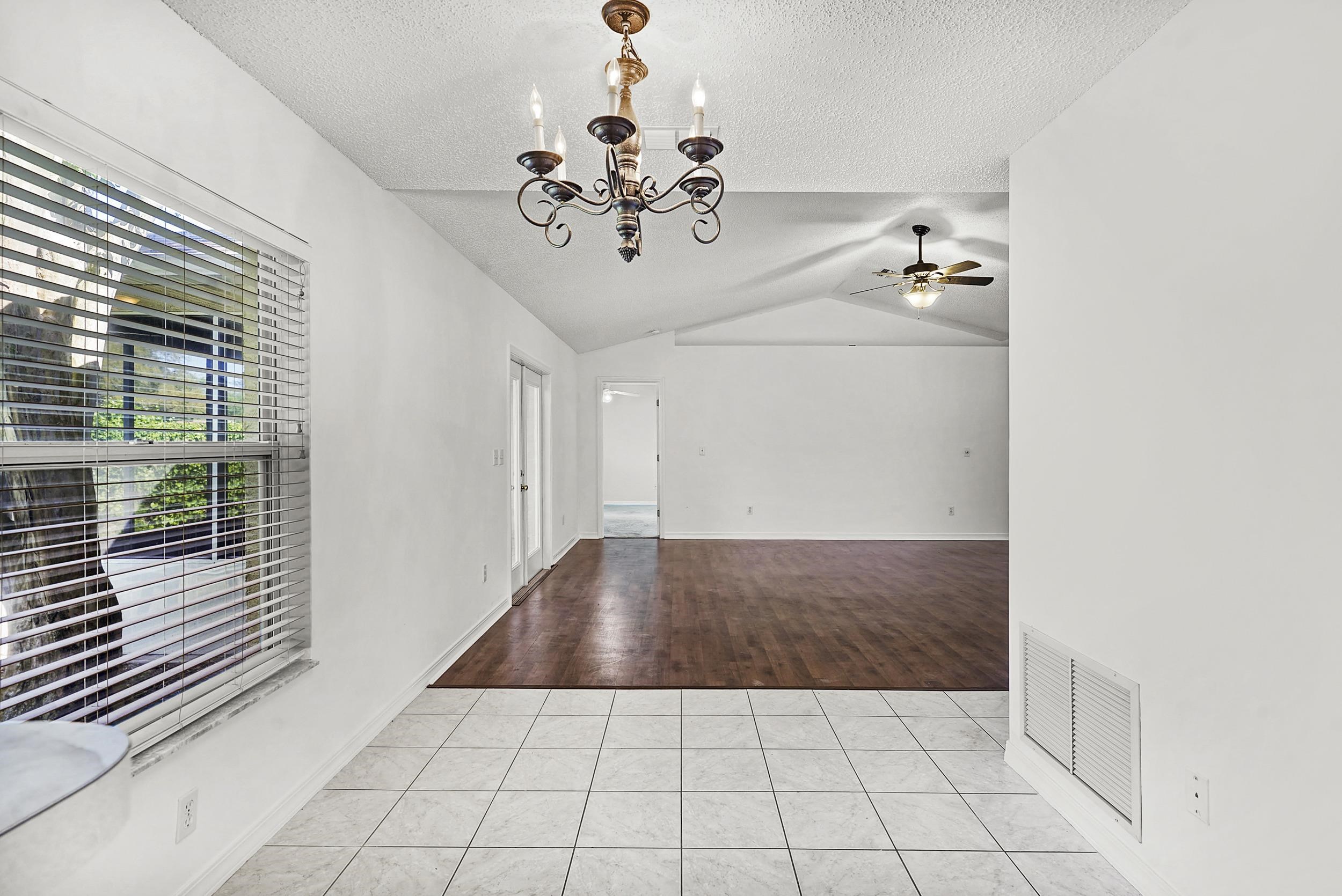 Image 11 of 38 For 444 Mango Cir