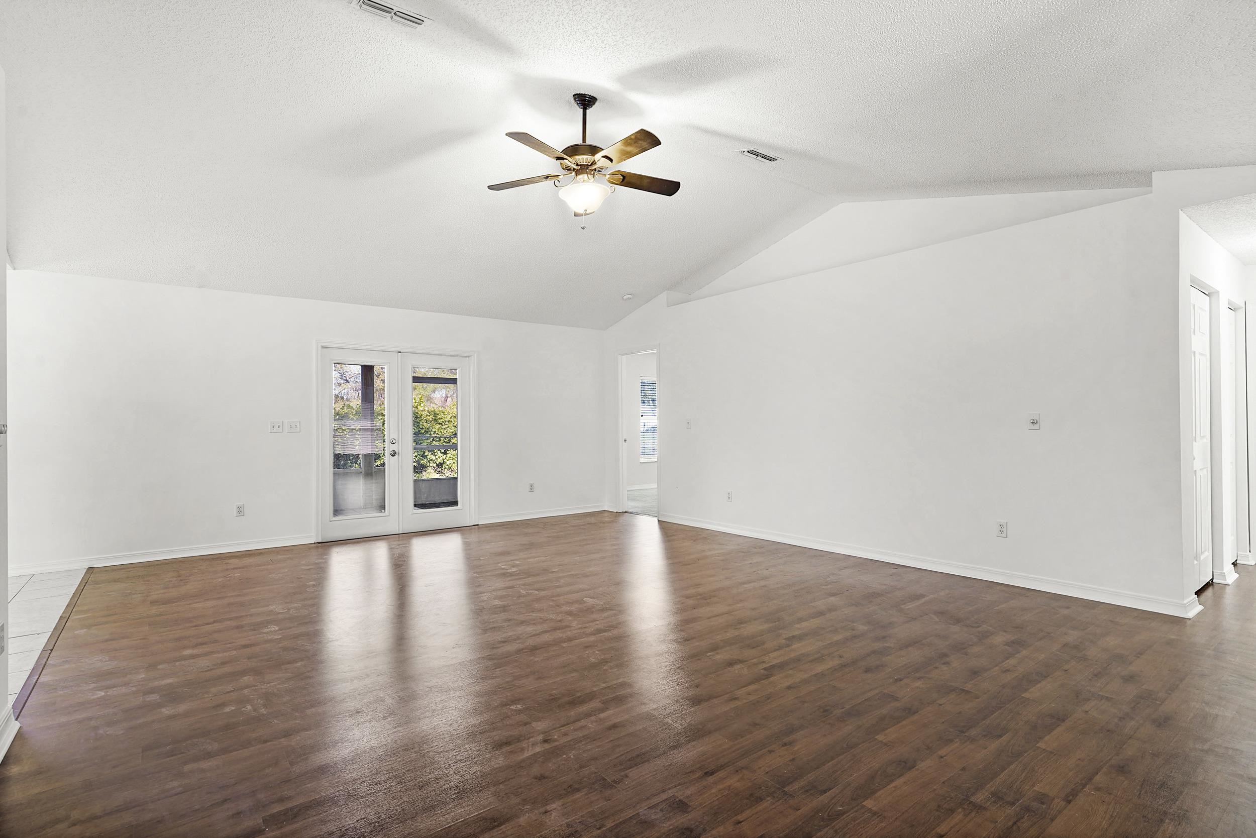 Image 12 of 38 For 444 Mango Cir