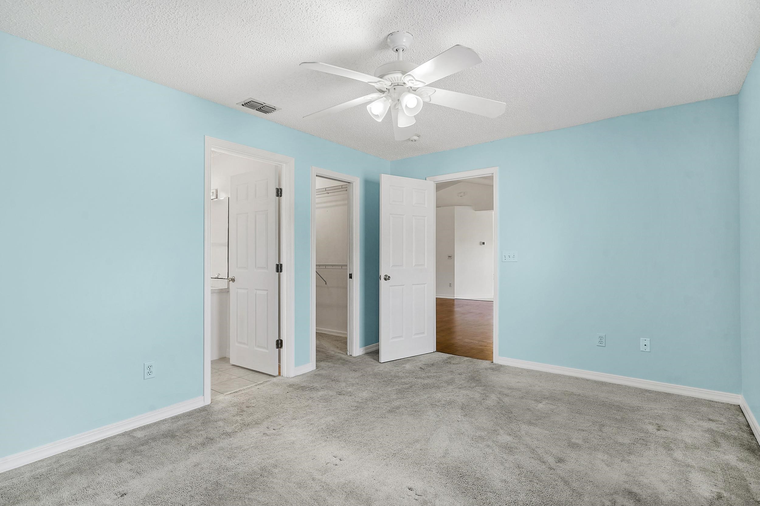 Image 17 of 38 For 444 Mango Cir