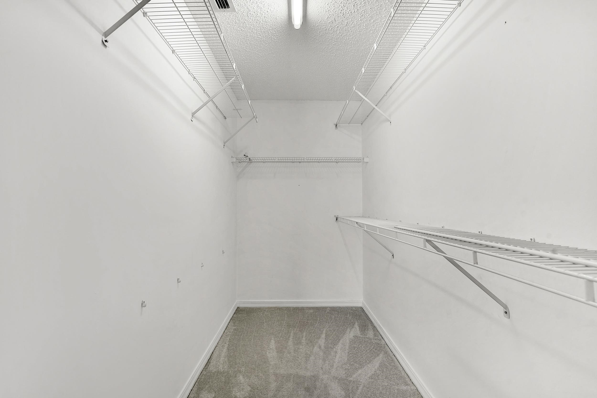 Image 19 of 38 For 444 Mango Cir