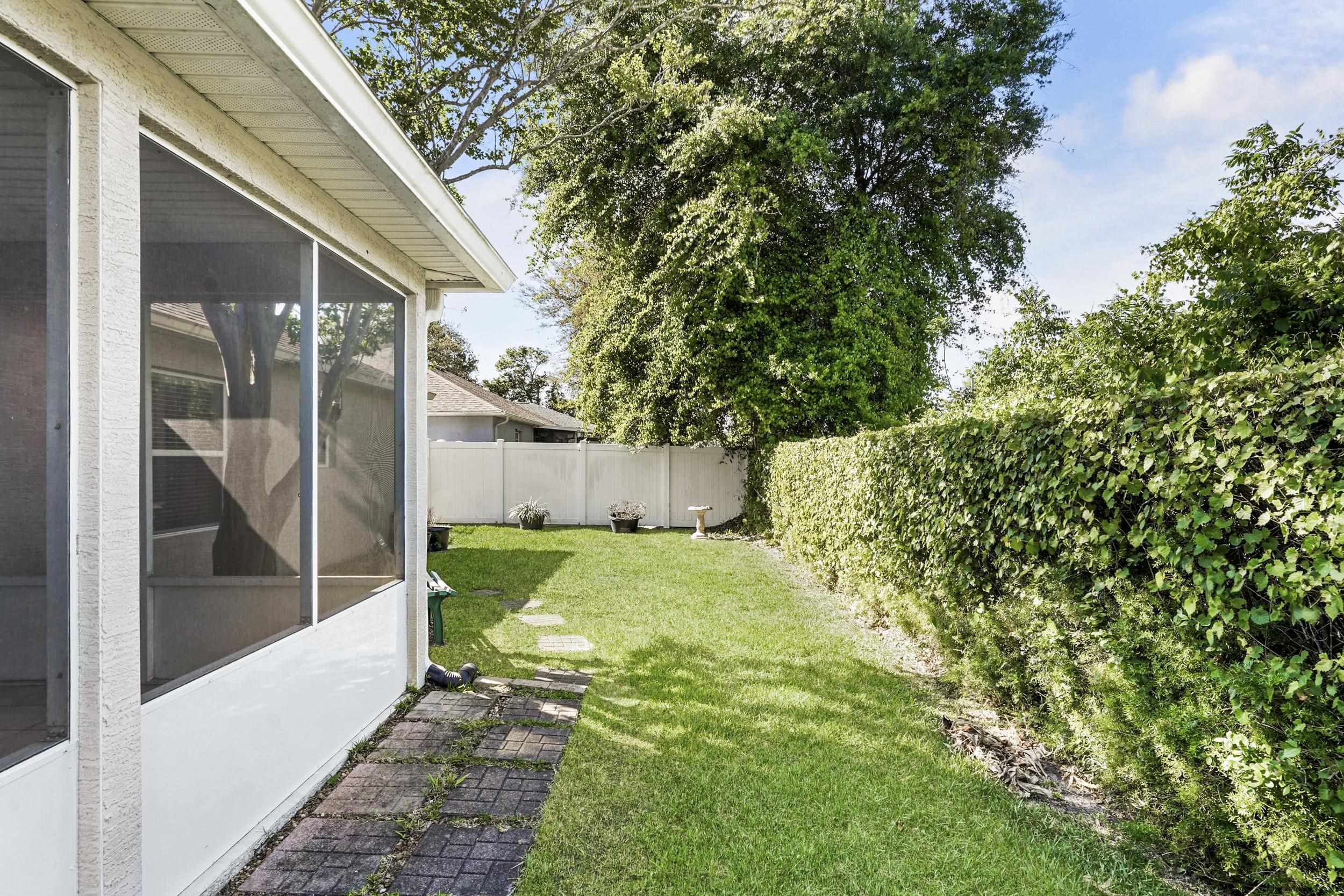 Image 32 of 38 For 444 Mango Cir