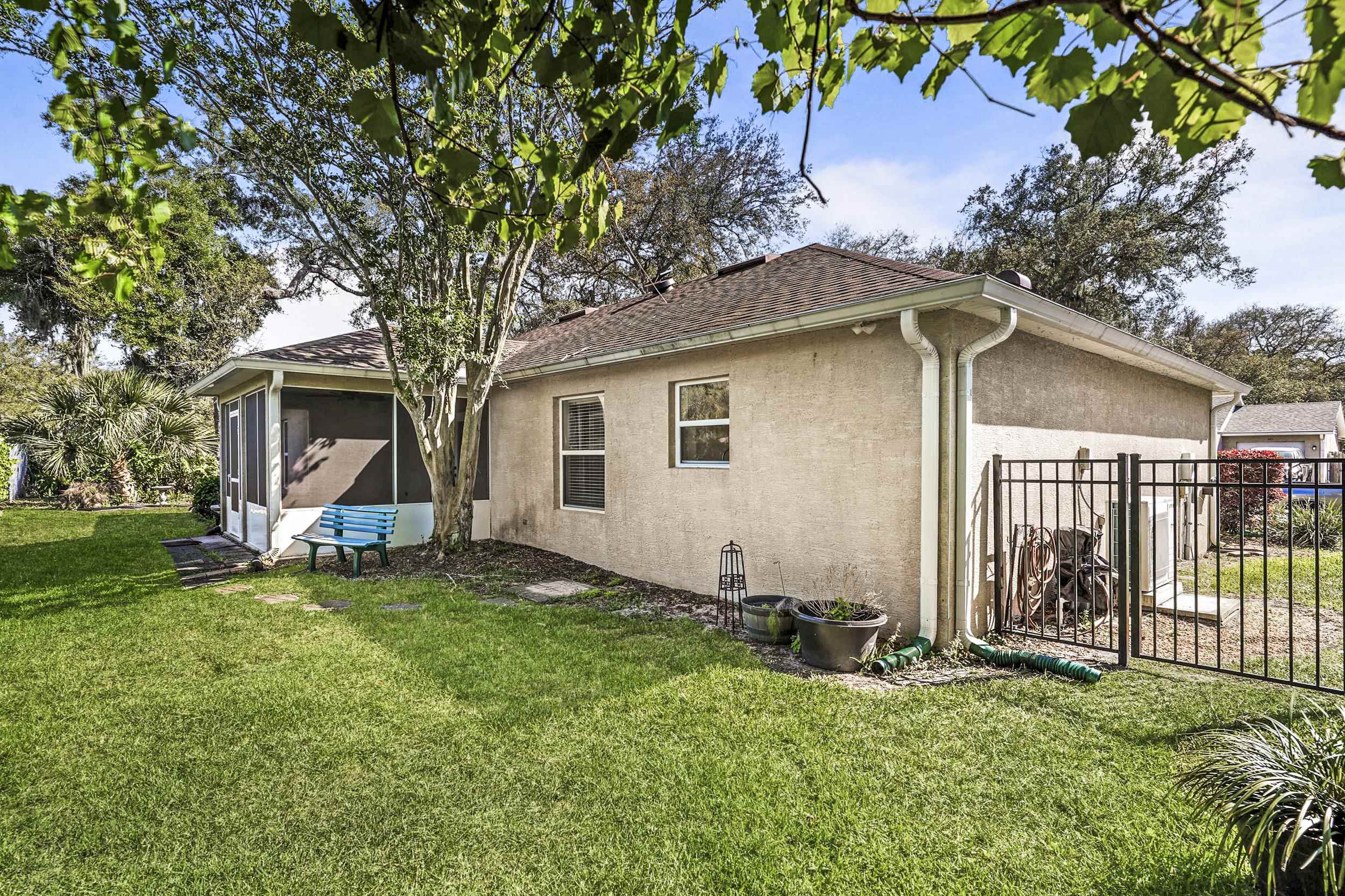 Image 33 of 38 For 444 Mango Cir