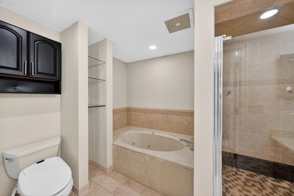 Image 27 of 55 For 2099 Winterbourne E 306