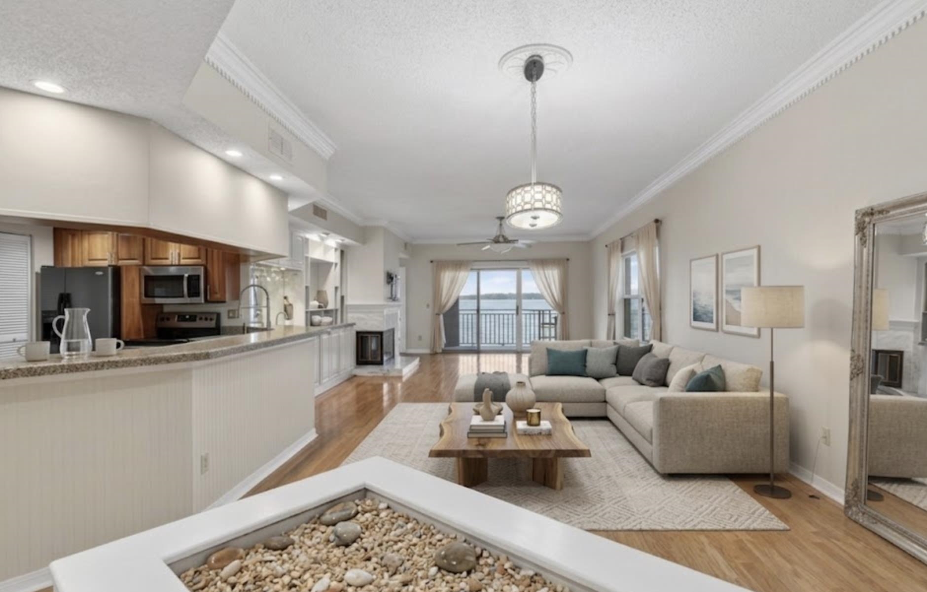 Image 4 of 55 For 2099 Winterbourne E 306