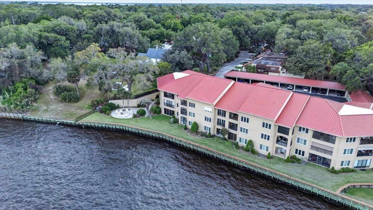 Image 43 of 55 For 2099 Winterbourne E 306