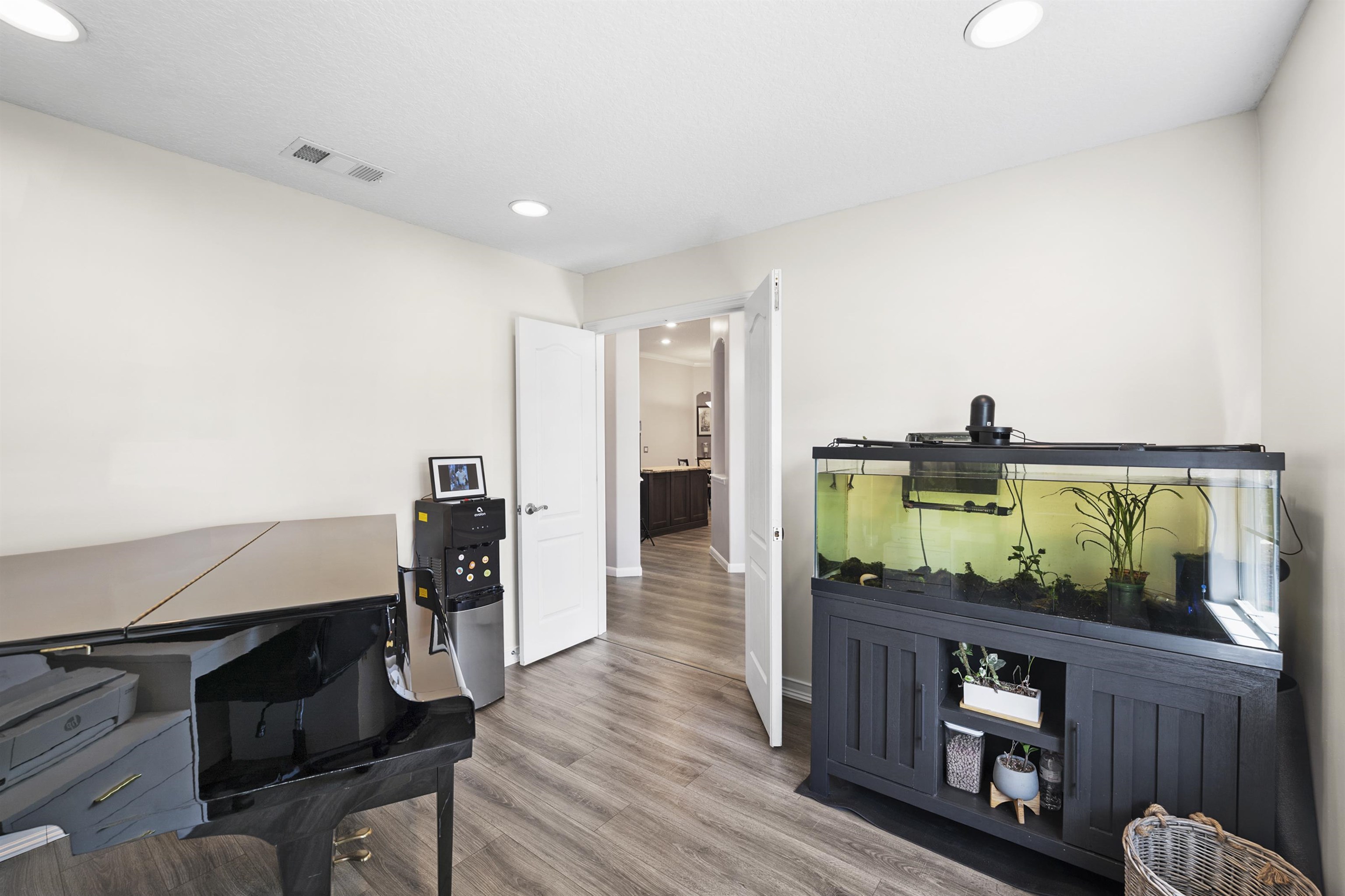 Image 7 of 63 For 1305 Sylvie Ln