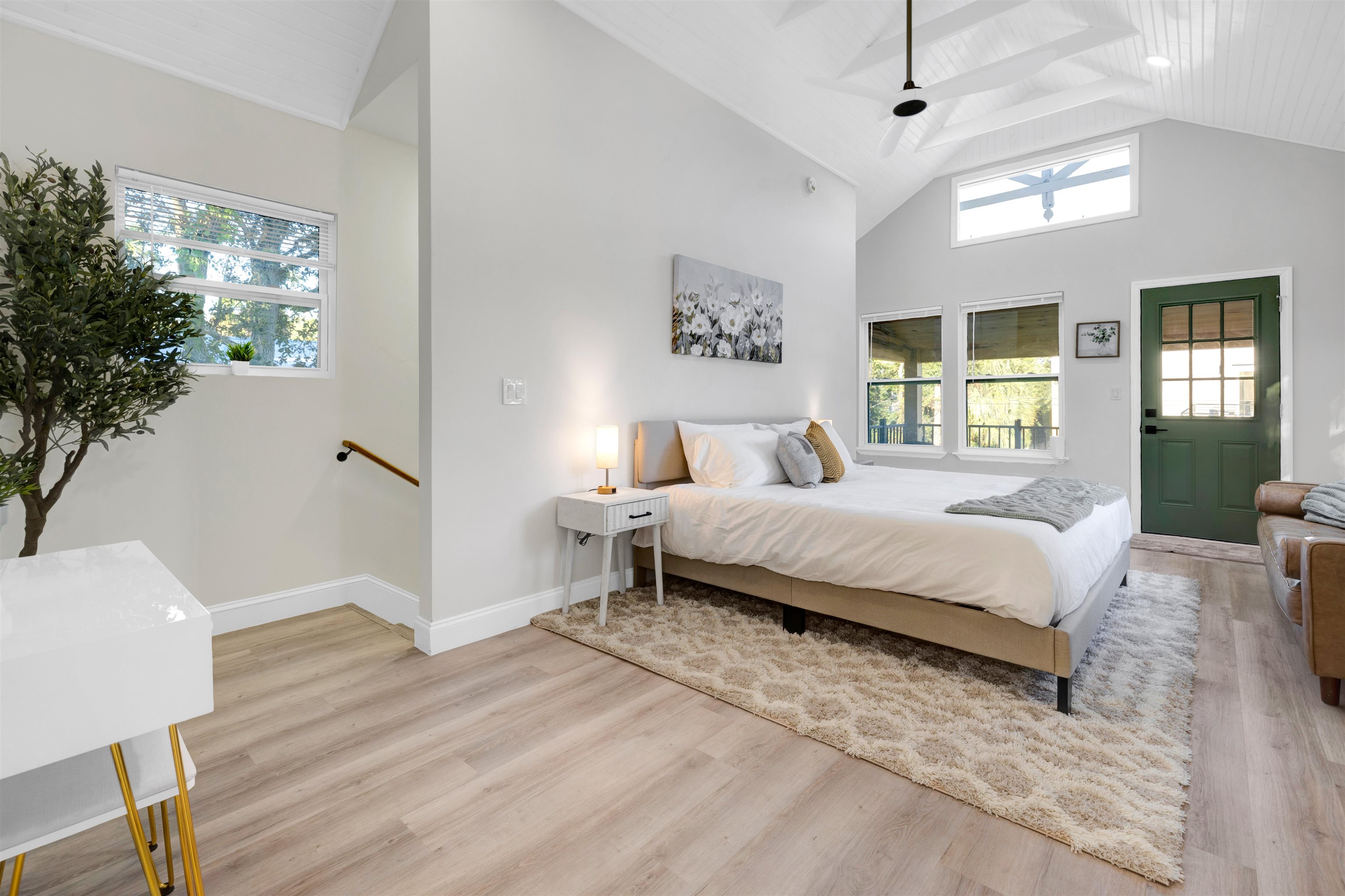 Image 2 of 28 For 158 Blanco St