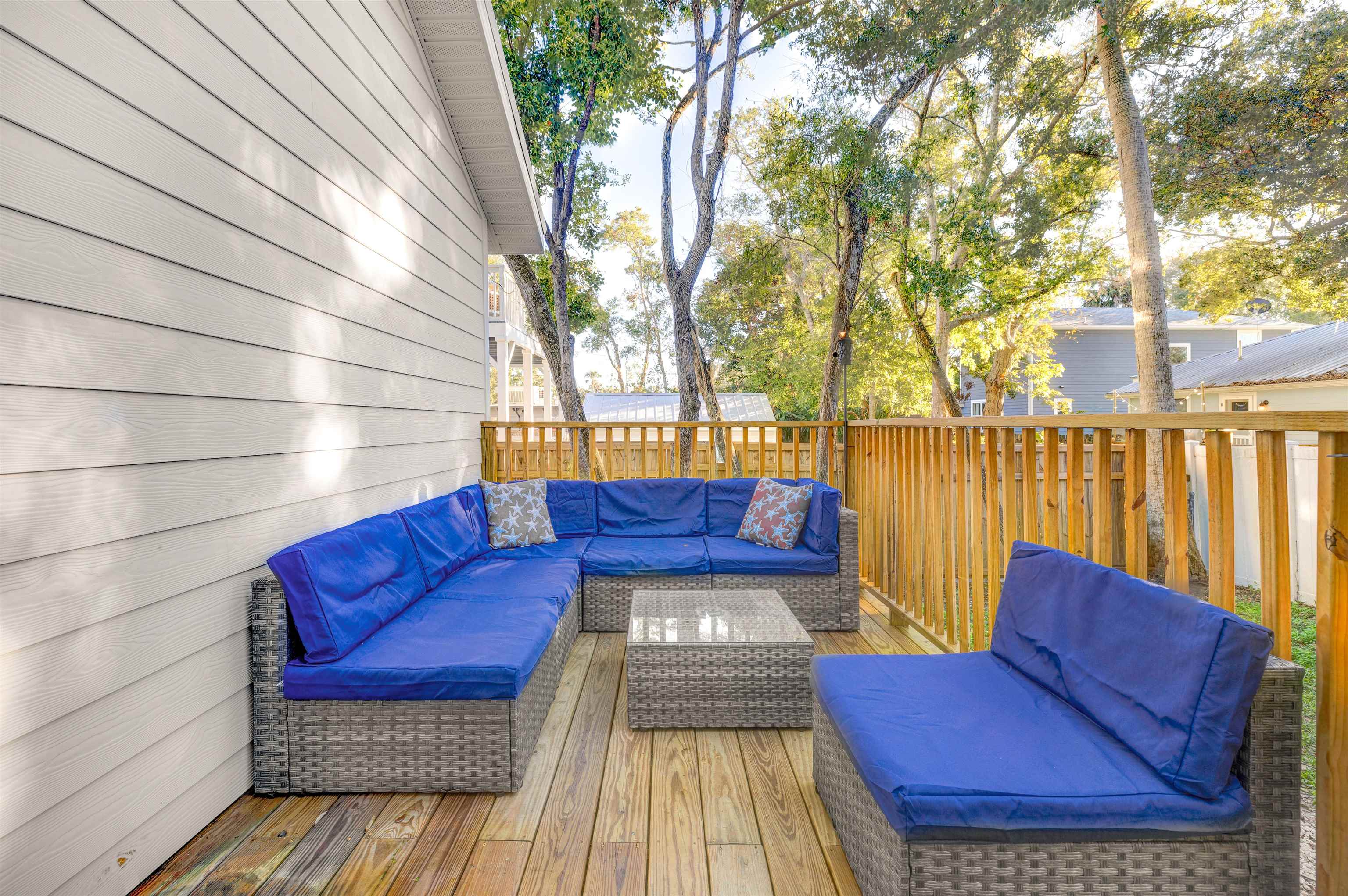 Image 23 of 28 For 158 Blanco St