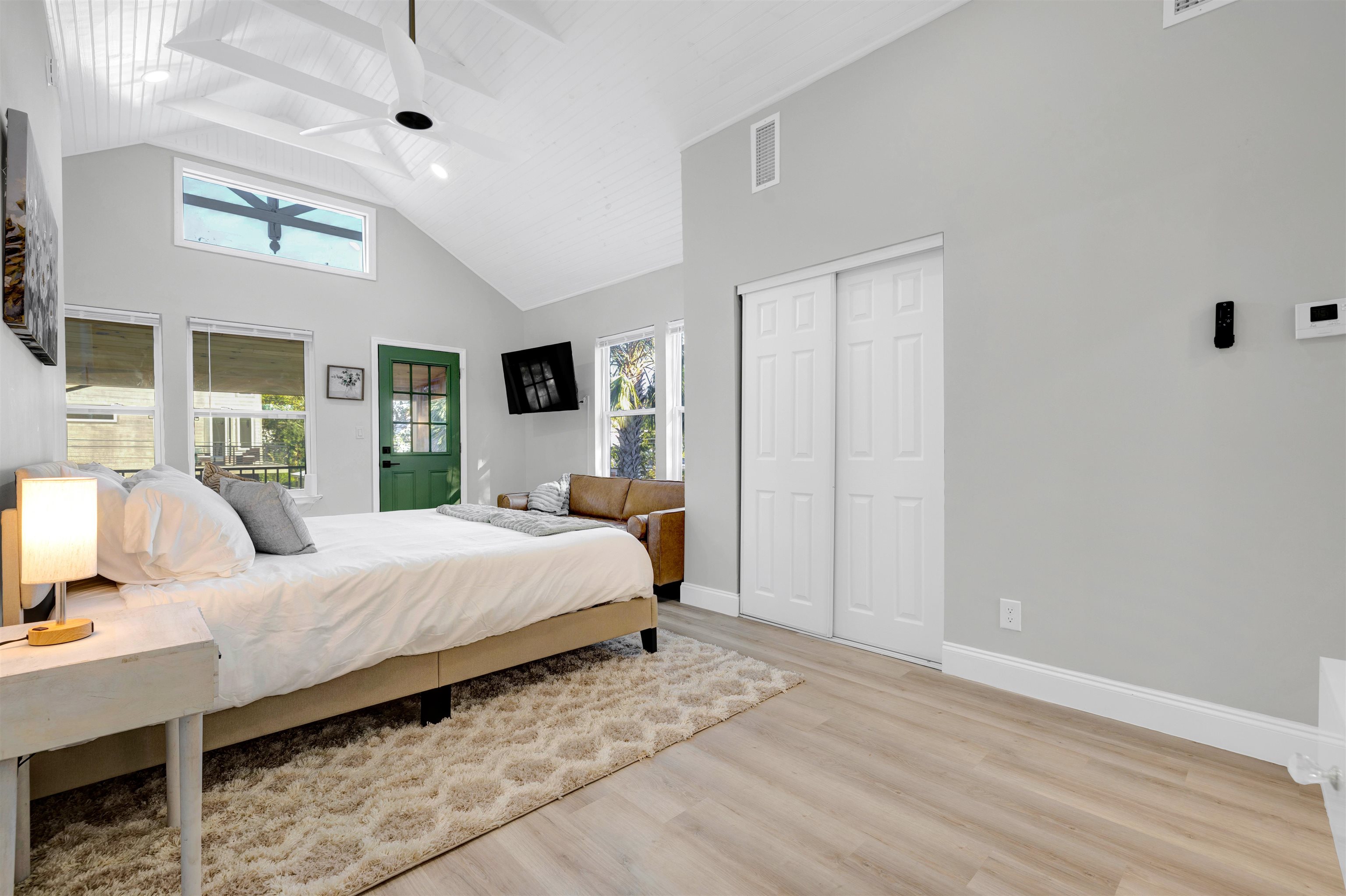 Image 9 of 28 For 158 Blanco St