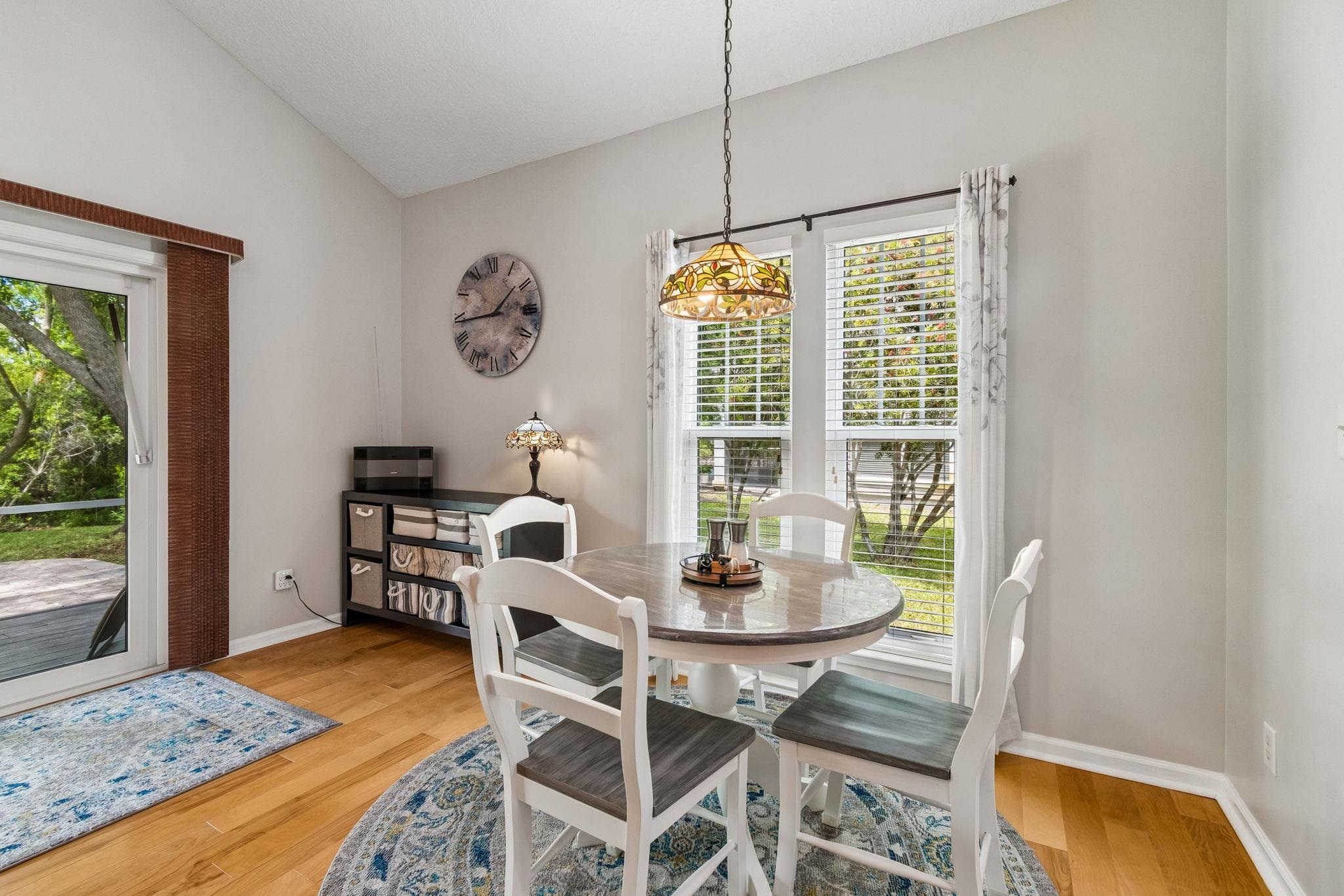 Image 24 of 61 For 141 Churchill Drive N