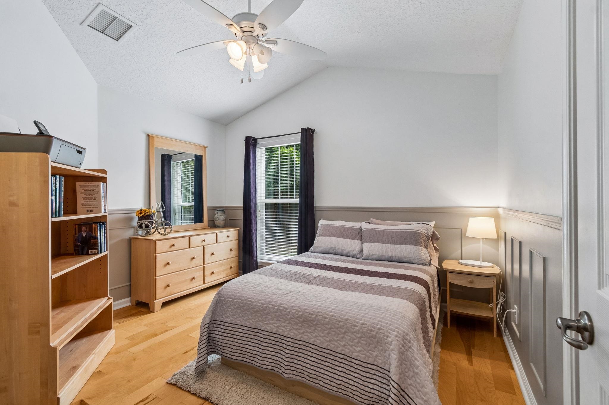 Image 34 of 61 For 141 Churchill Drive N