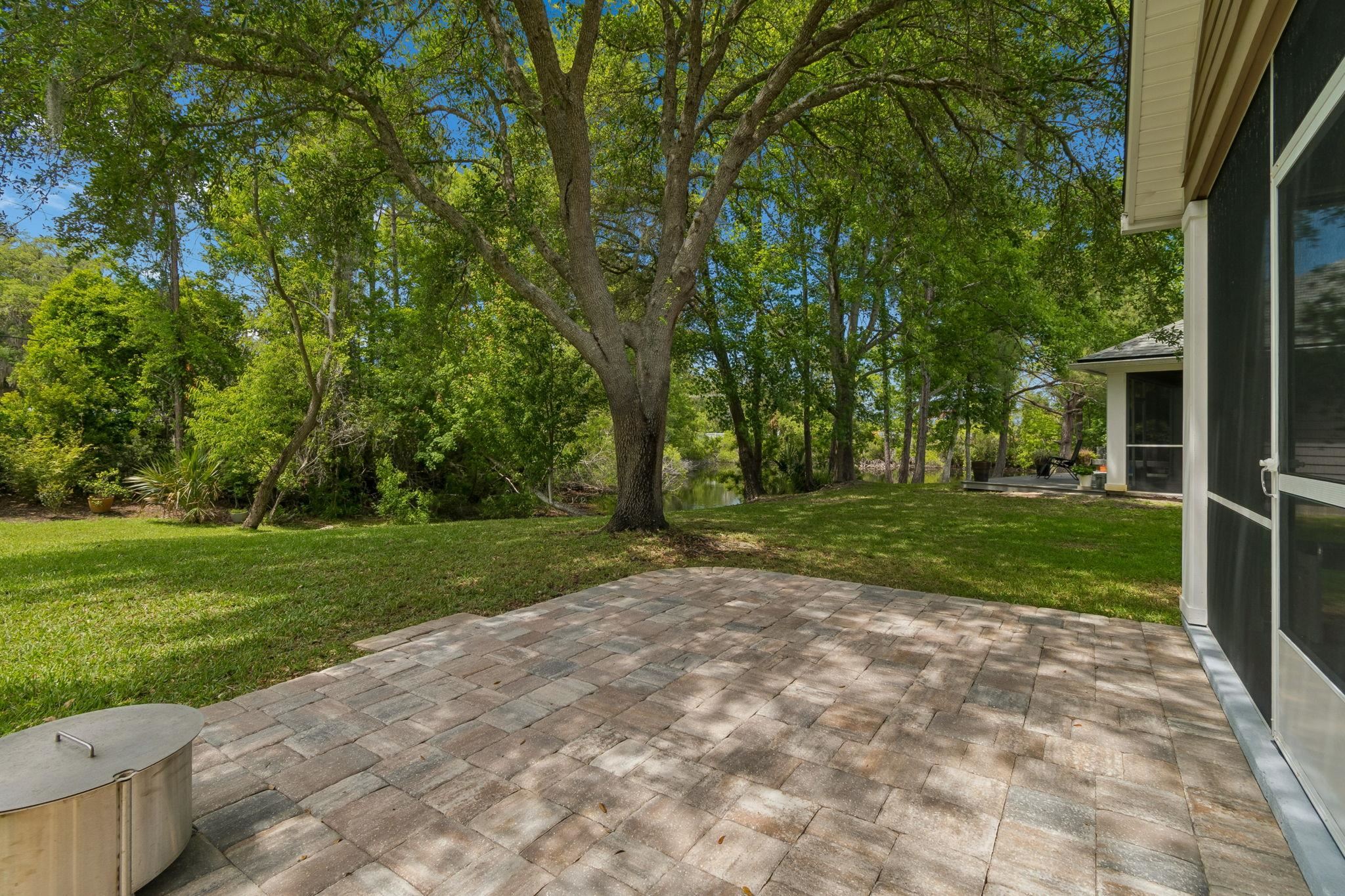 Image 49 of 61 For 141 Churchill Drive N