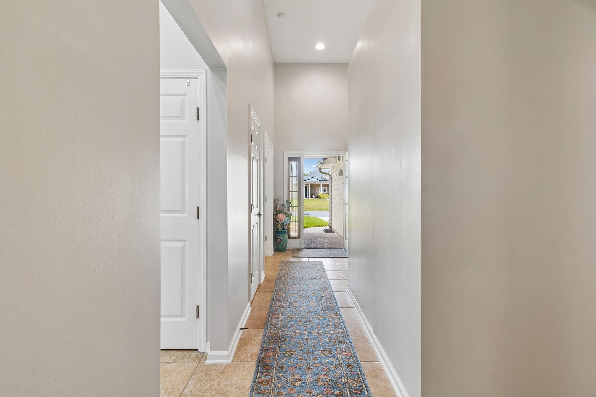 Image 8 of 61 For 141 Churchill Drive N