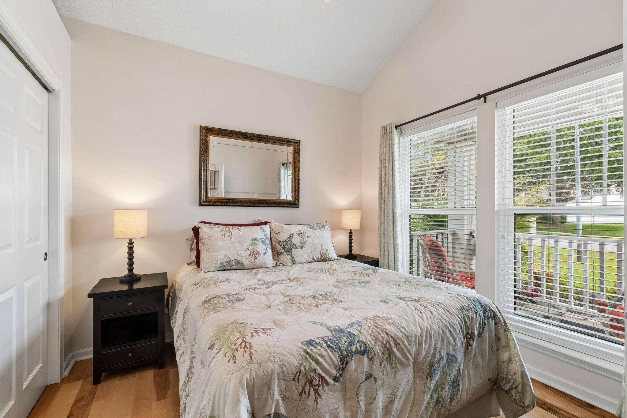 Image 9 of 61 For 141 Churchill Drive N