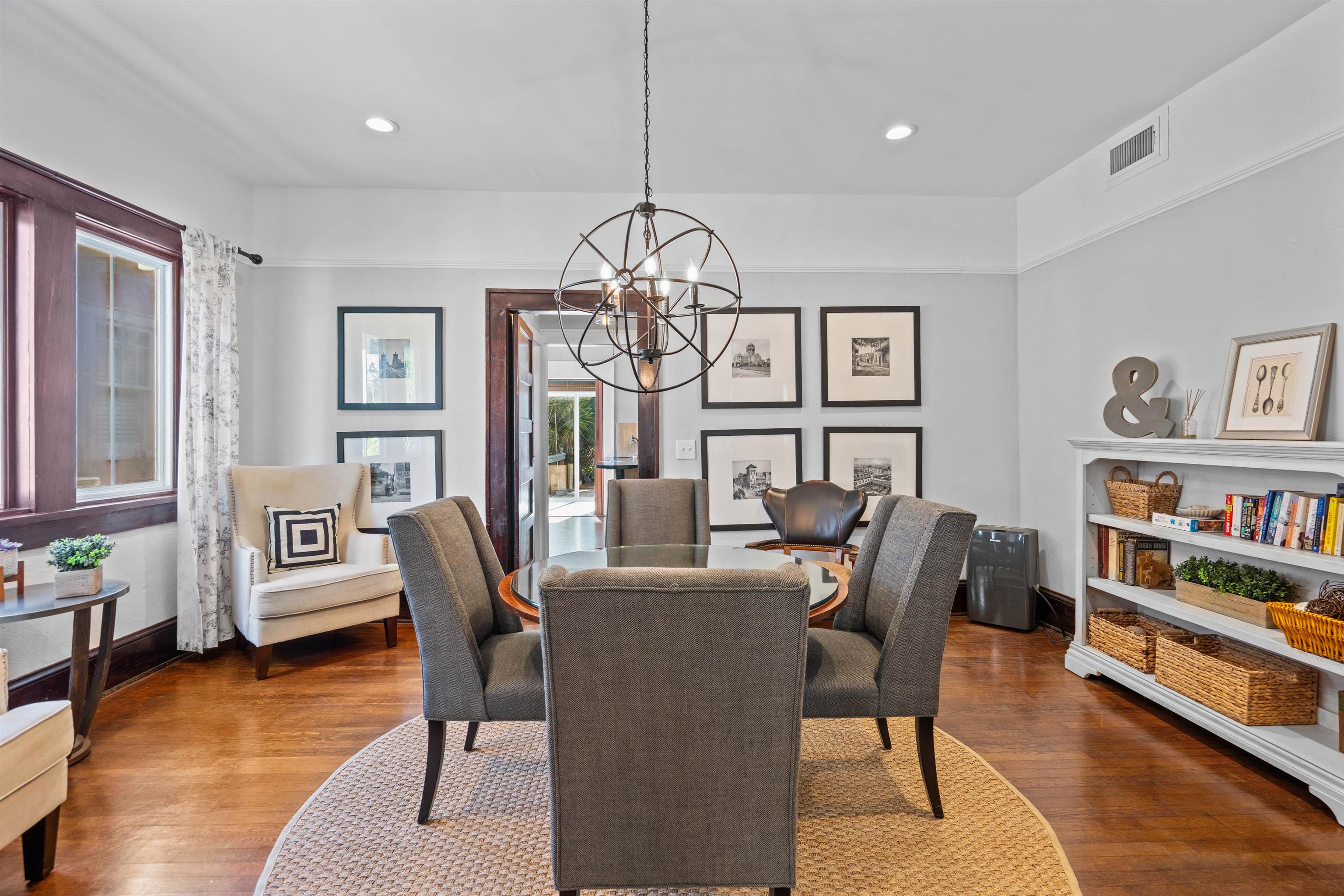 Image 12 of 52 For 15 Sevilla Street