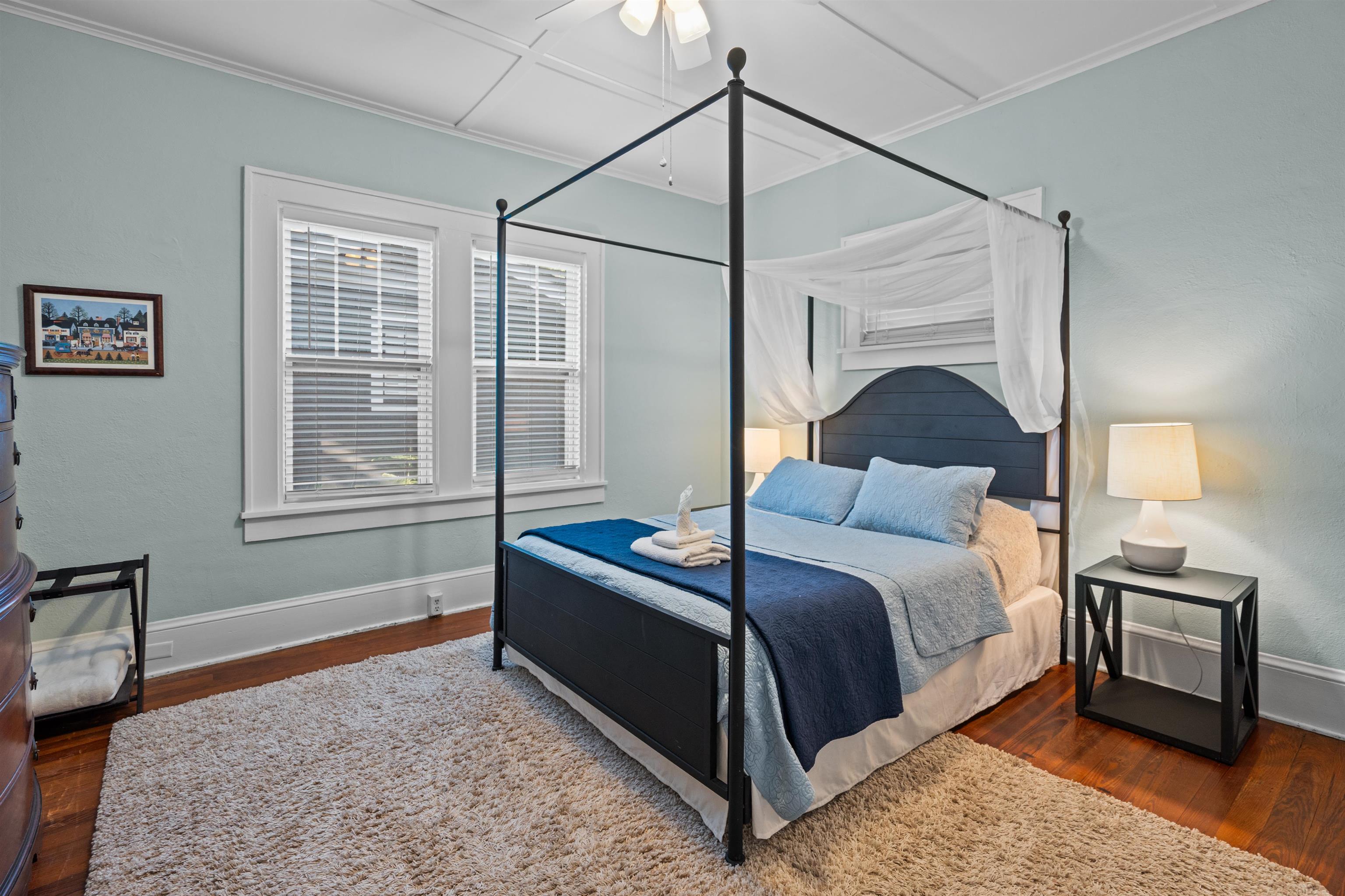 Image 21 of 52 For 15 Sevilla Street