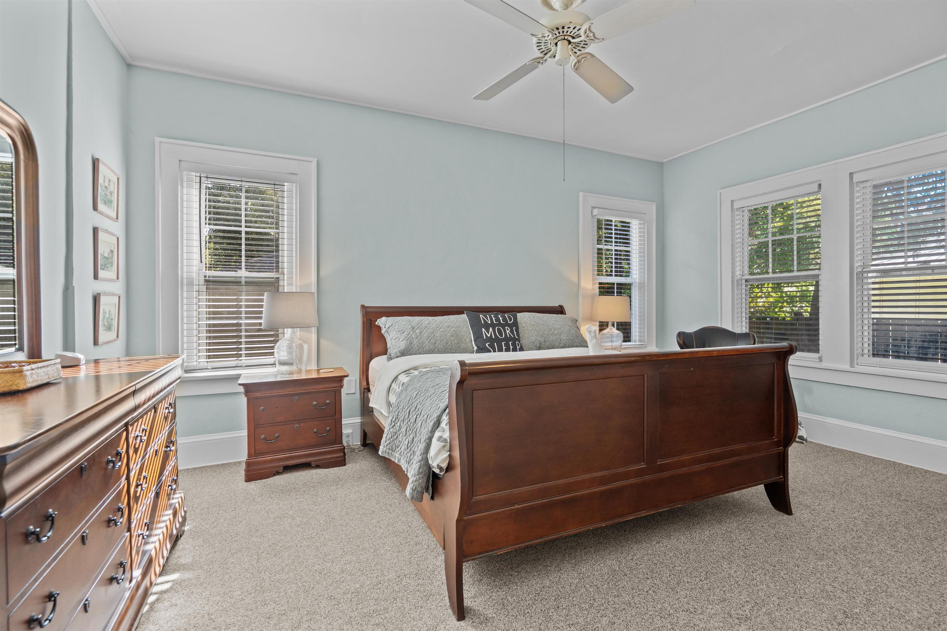 Image 24 of 52 For 15 Sevilla Street