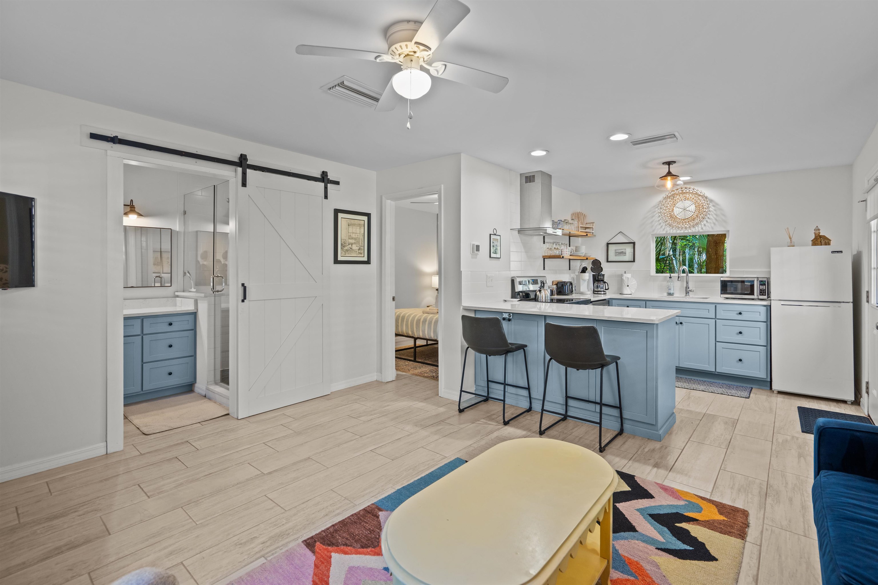 Image 36 of 52 For 15 Sevilla Street