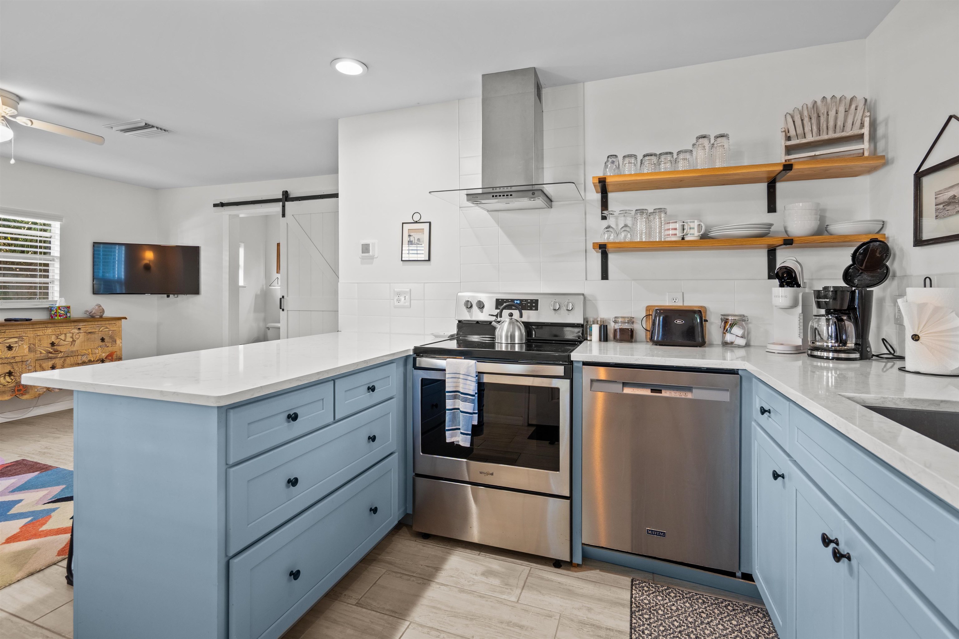 Image 39 of 52 For 15 Sevilla Street