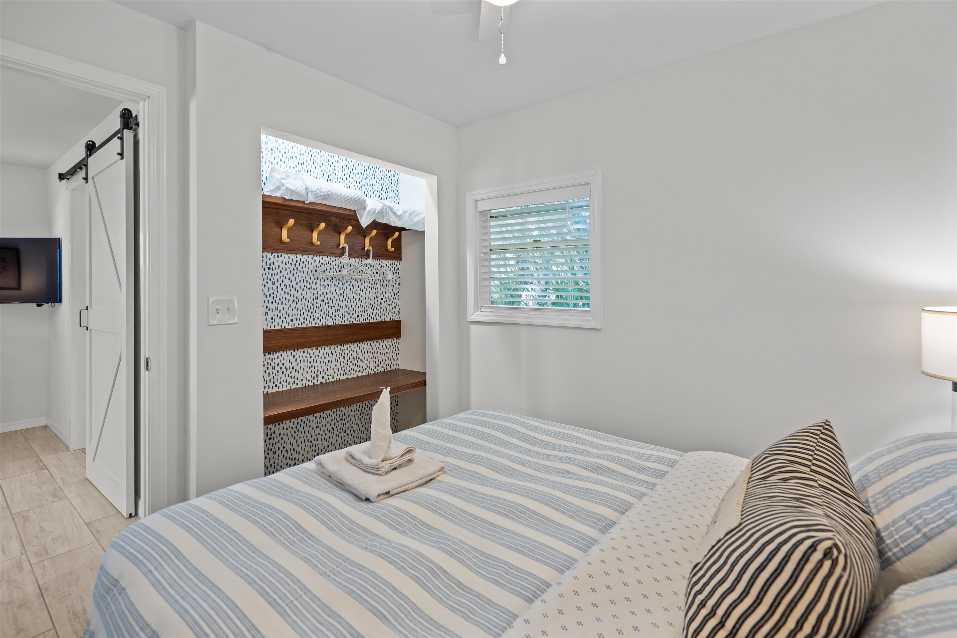 Image 42 of 52 For 15 Sevilla Street