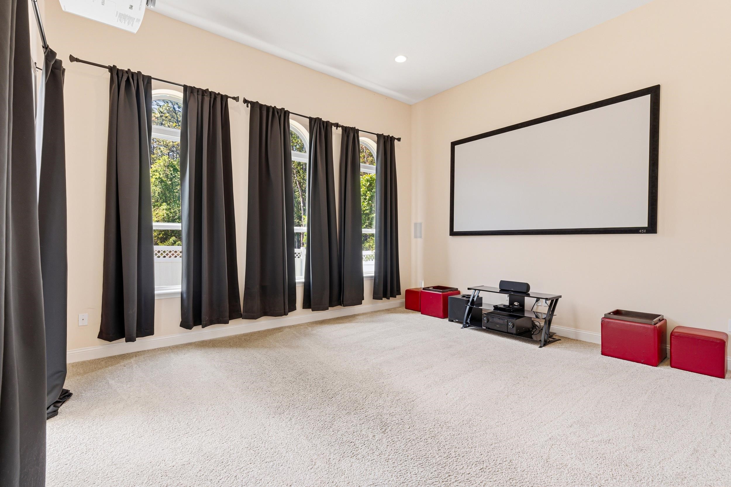 Image 19 of 44 For 299 Islesbrook