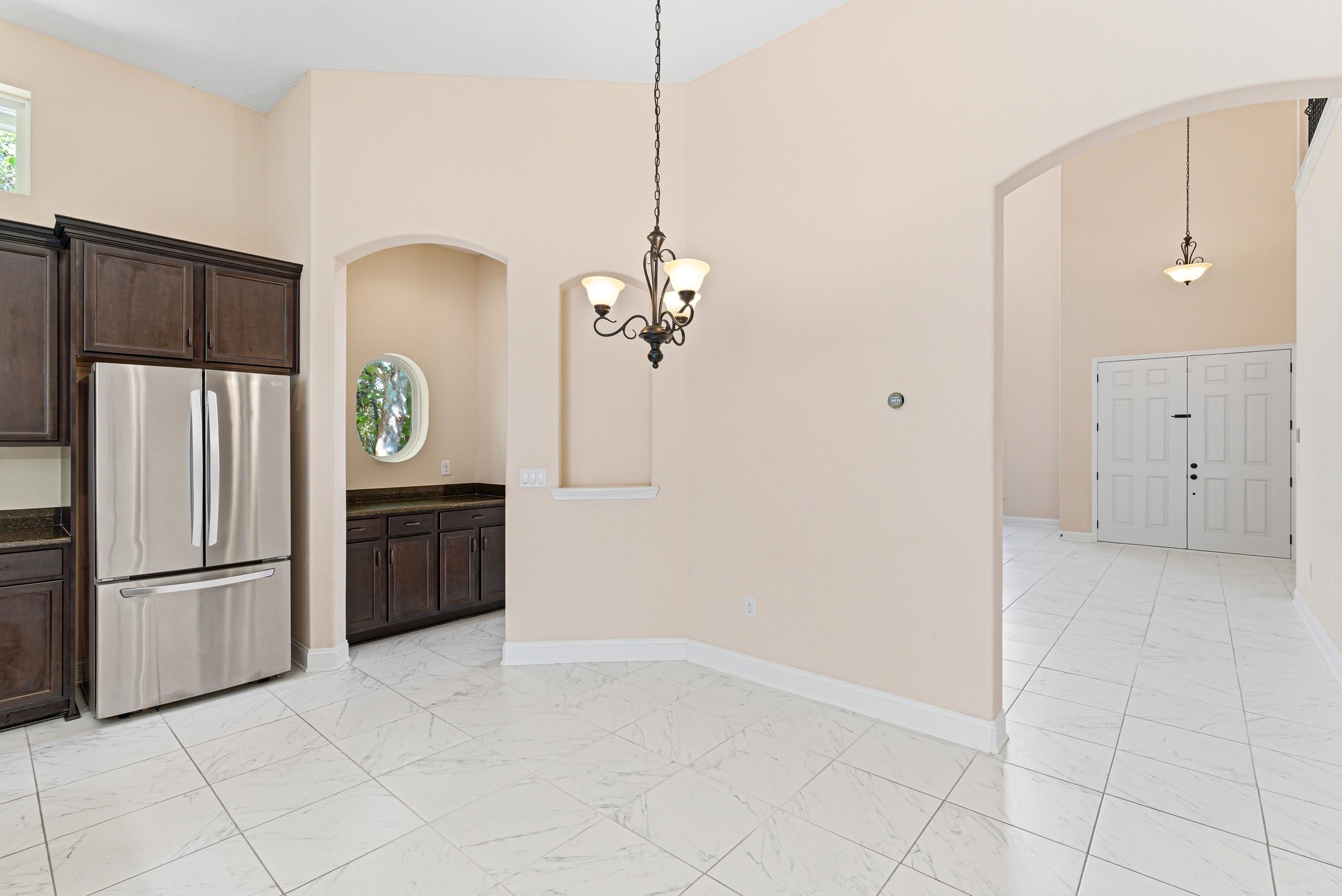 Image 24 of 44 For 299 Islesbrook