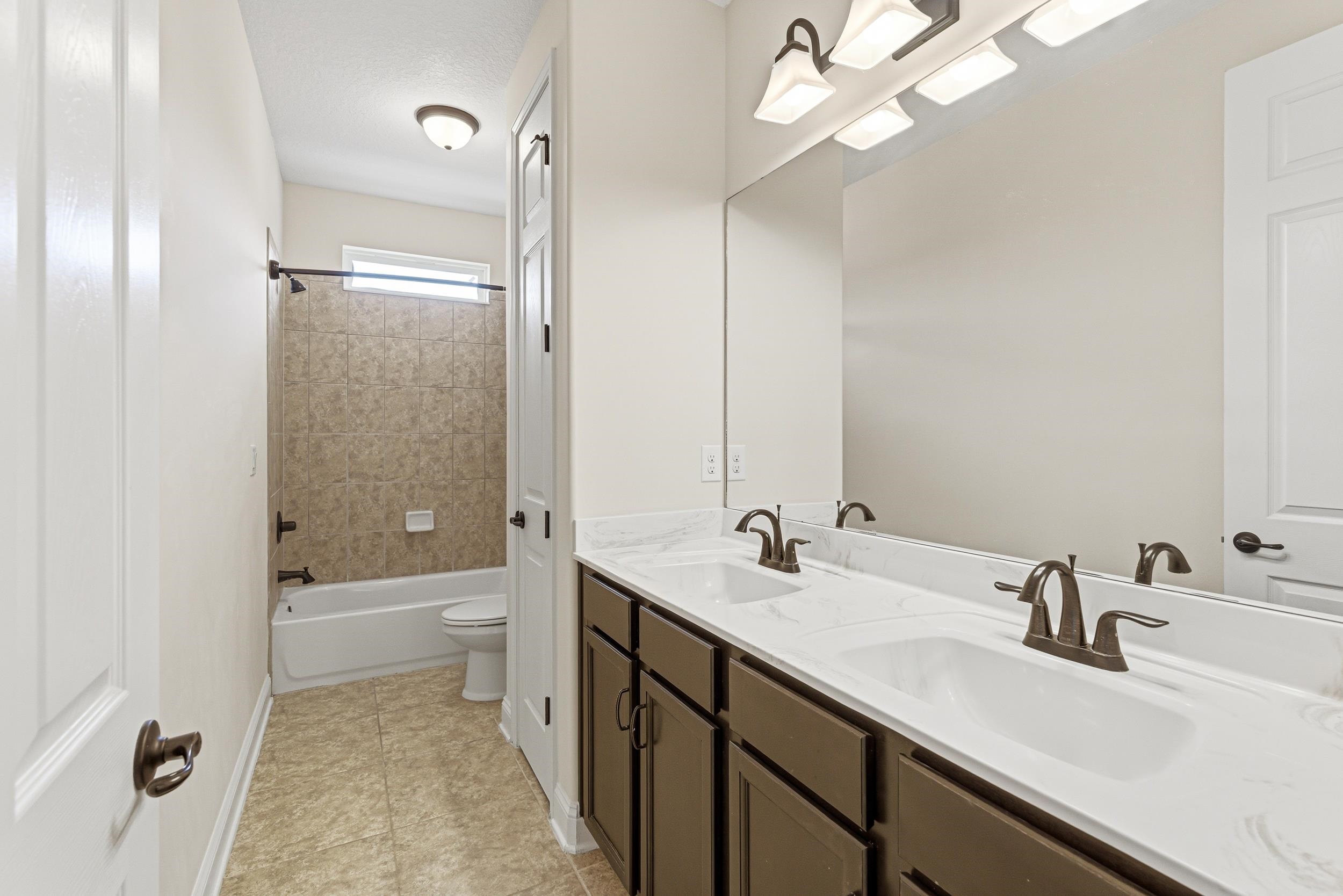 Image 26 of 44 For 299 Islesbrook