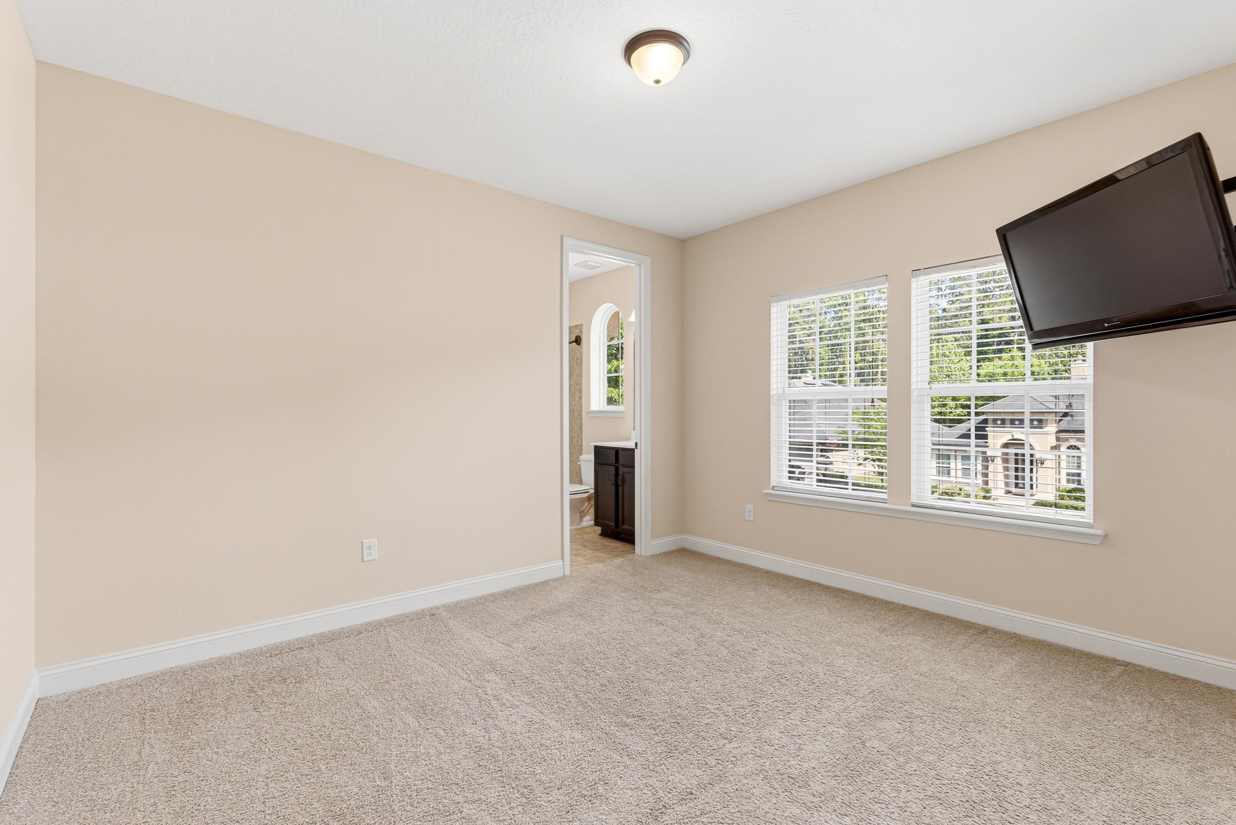 Image 28 of 44 For 299 Islesbrook