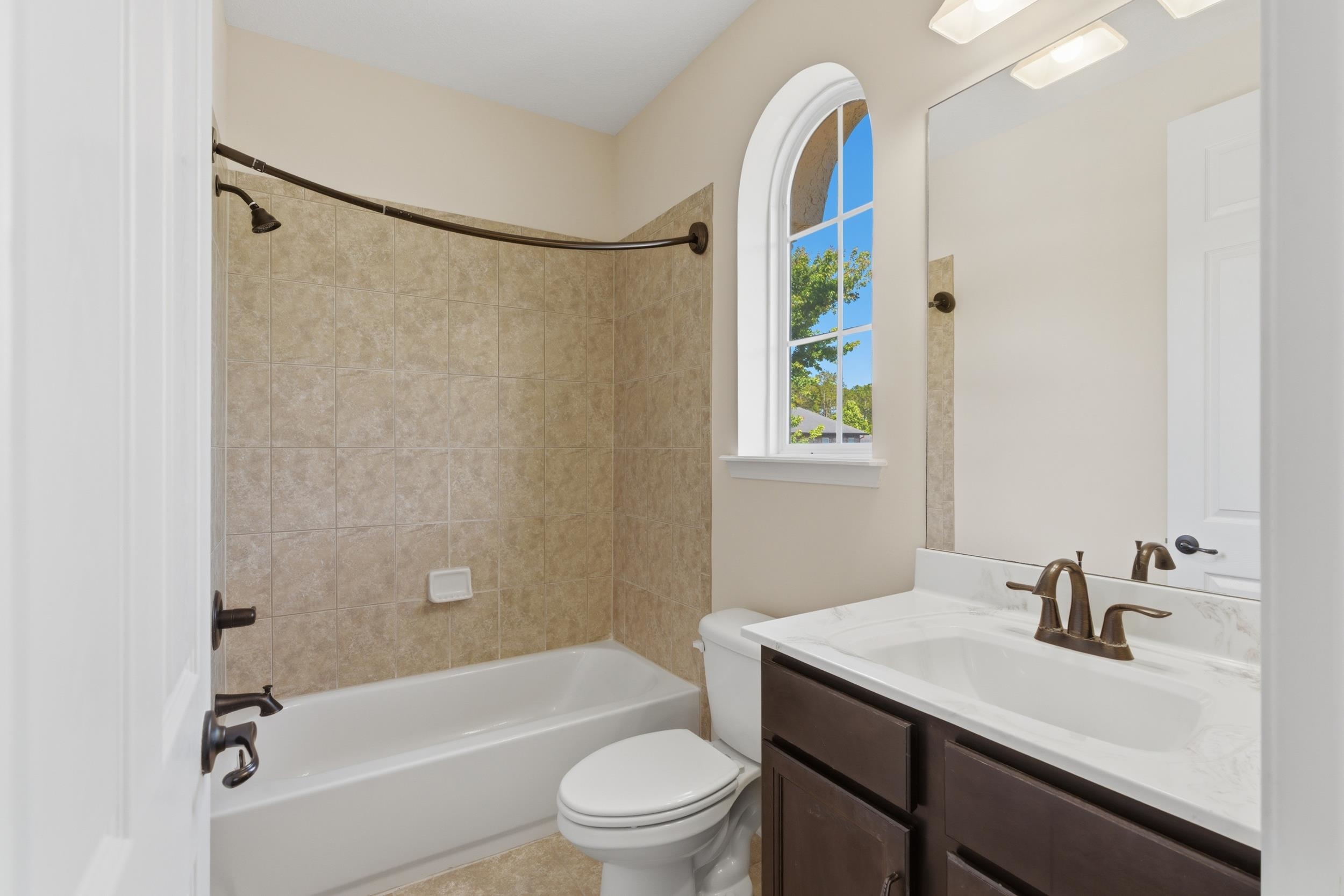 Image 29 of 44 For 299 Islesbrook