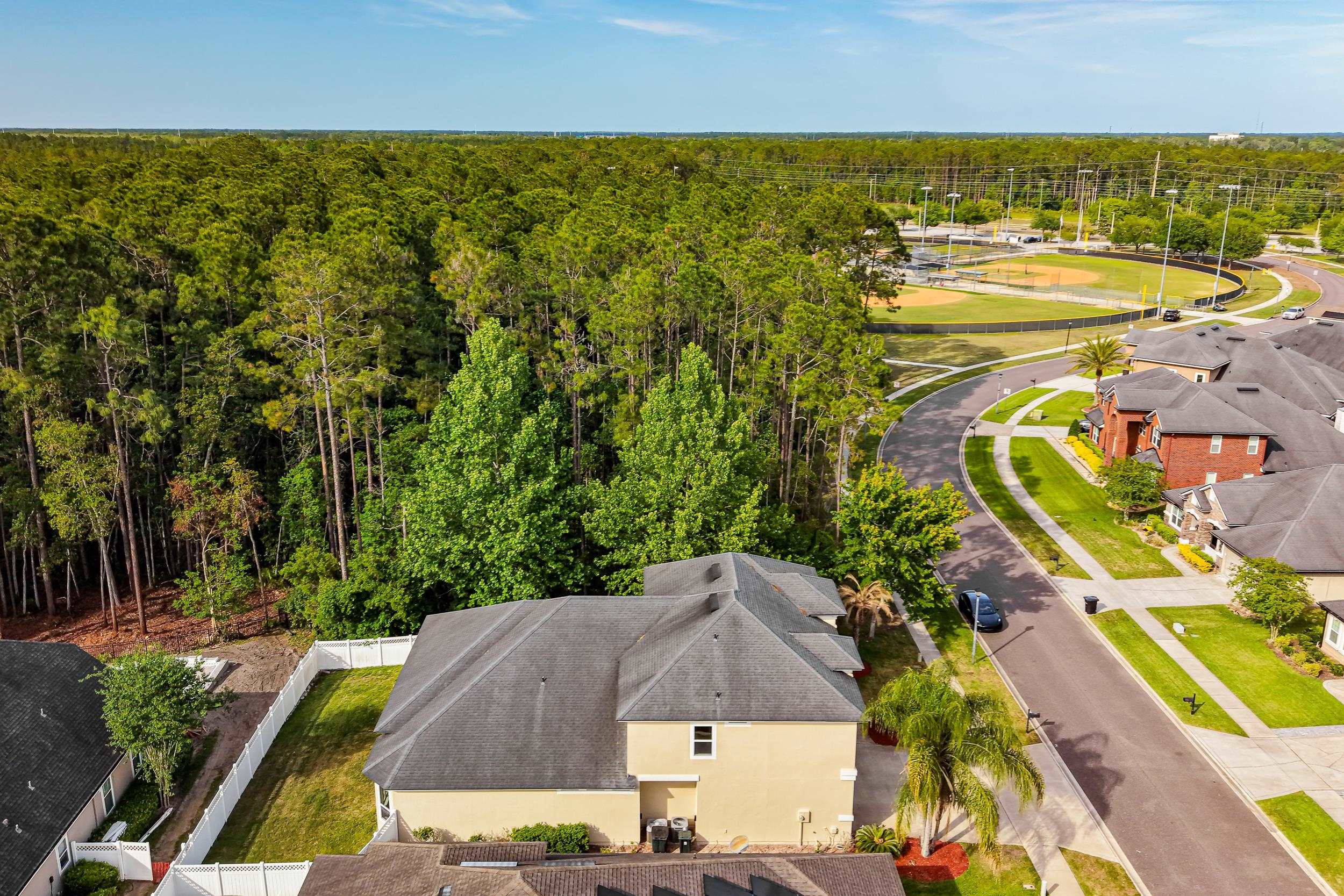 Image 35 of 44 For 299 Islesbrook