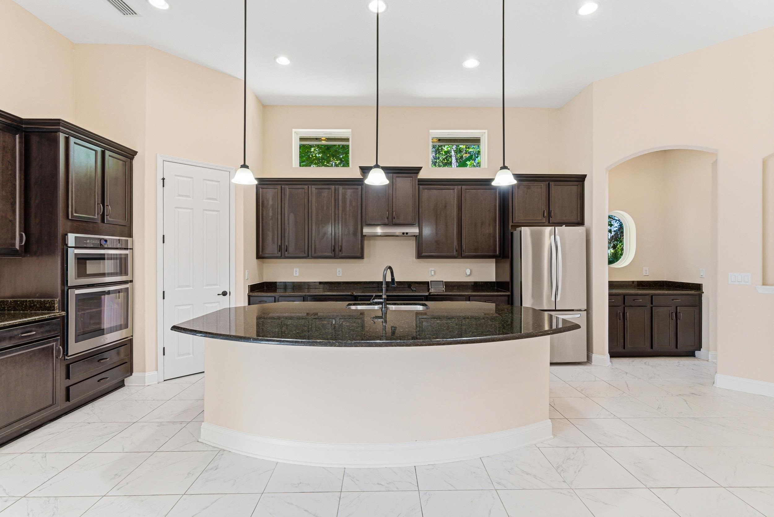 Image 6 of 44 For 299 Islesbrook