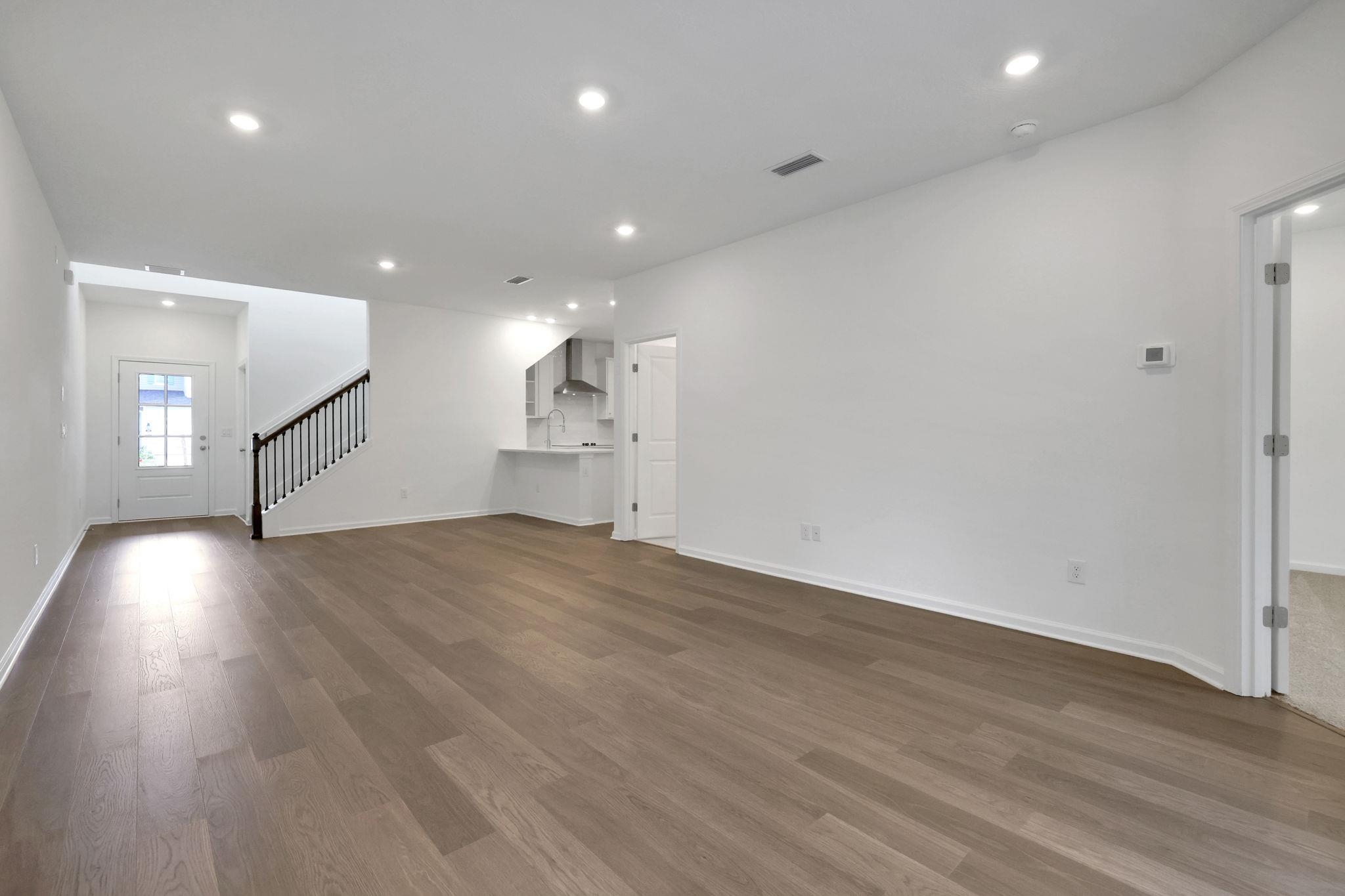 Image 11 of 37 For 224 Misty Harbor Trce