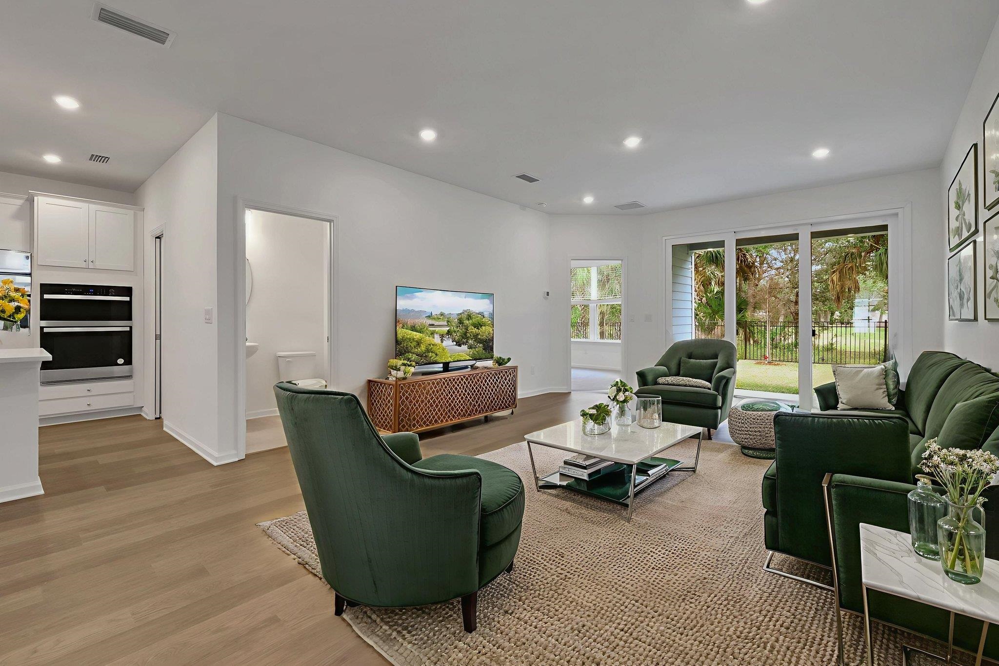 Image 13 of 37 For 224 Misty Harbor Trce