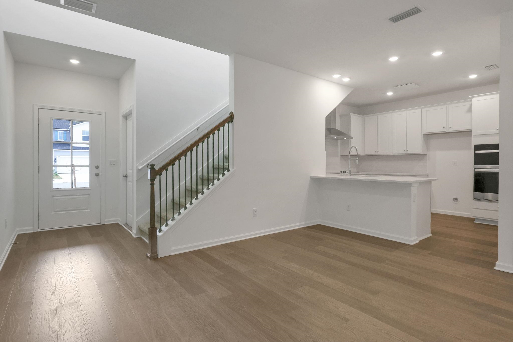 Image 14 of 37 For 224 Misty Harbor Trce