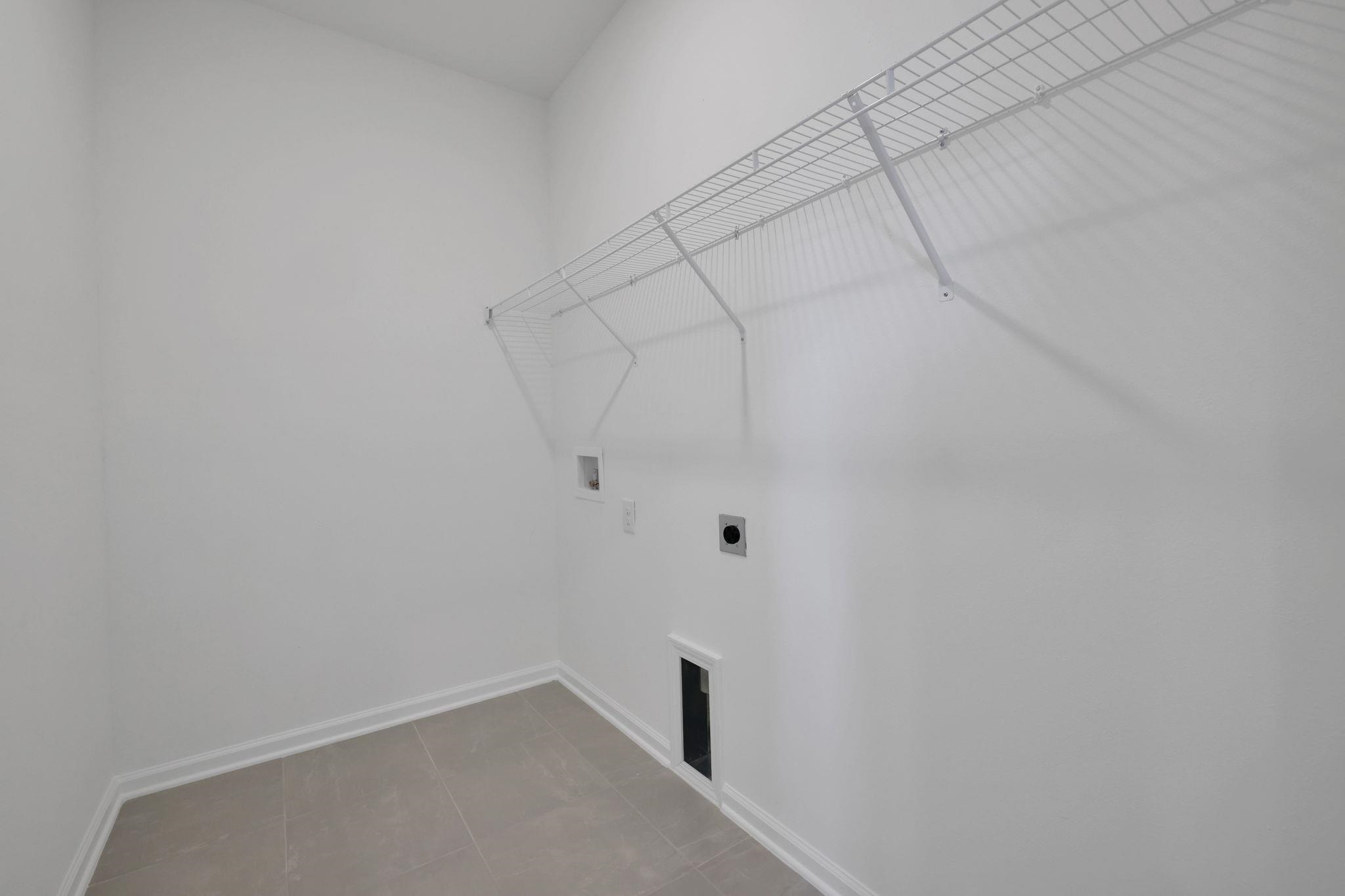 Image 24 of 37 For 224 Misty Harbor Trce