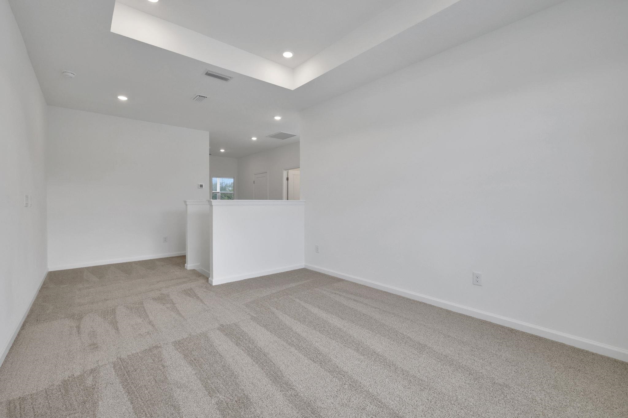 Image 27 of 37 For 224 Misty Harbor Trce