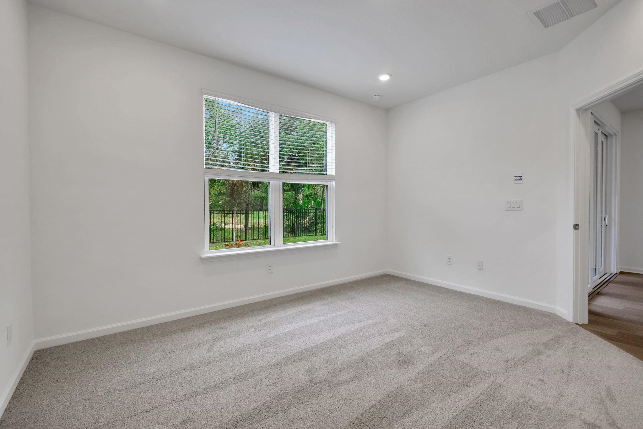 Image 31 of 37 For 224 Misty Harbor Trce