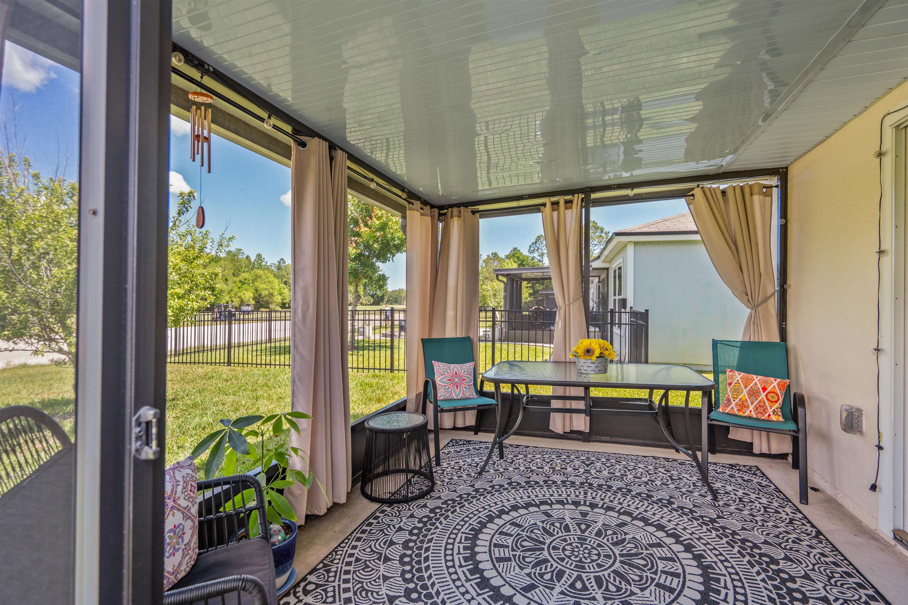 Image 19 of 55 For 606 Grand Reserve