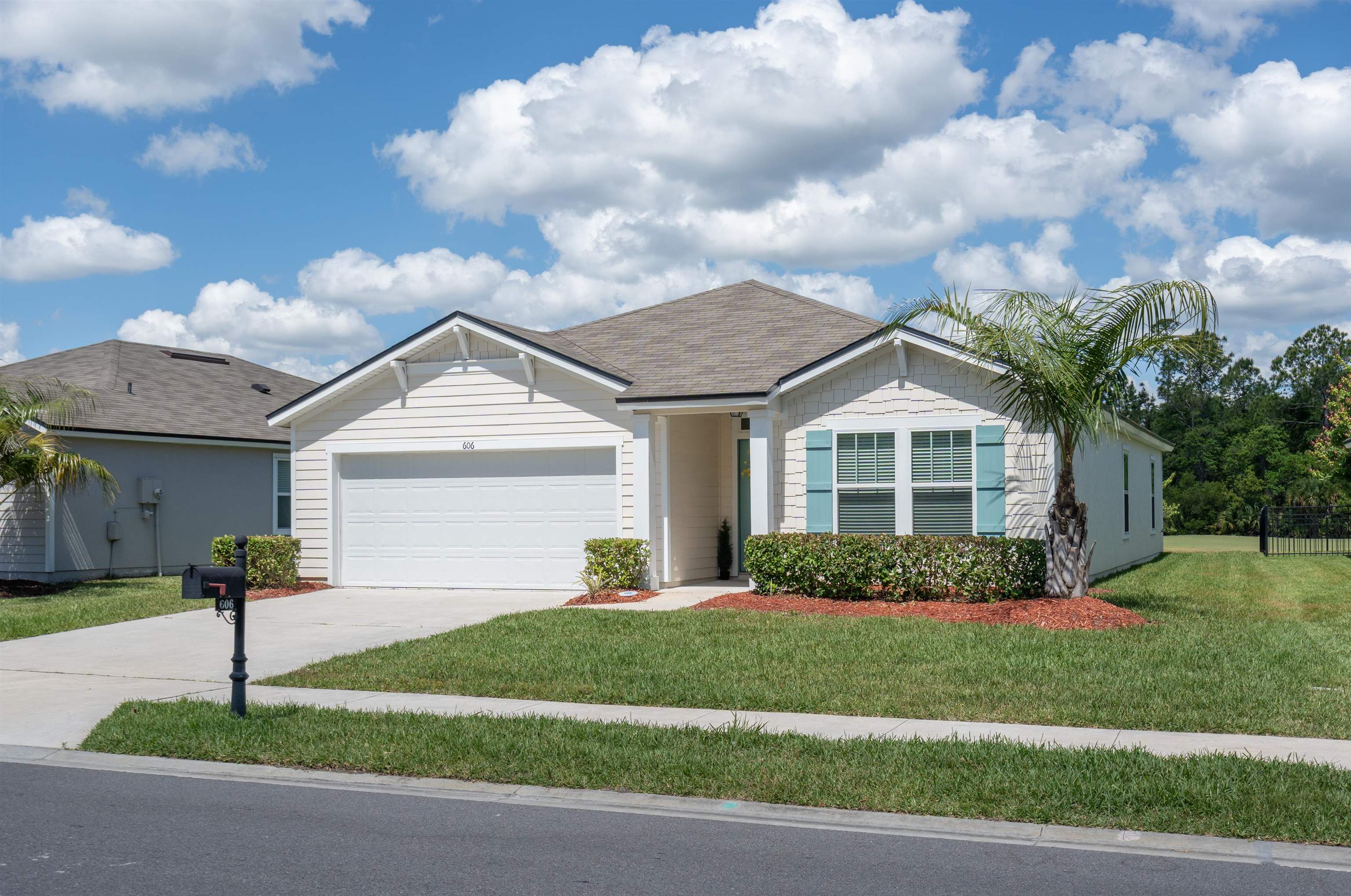 Image 3 of 55 For 606 Grand Reserve