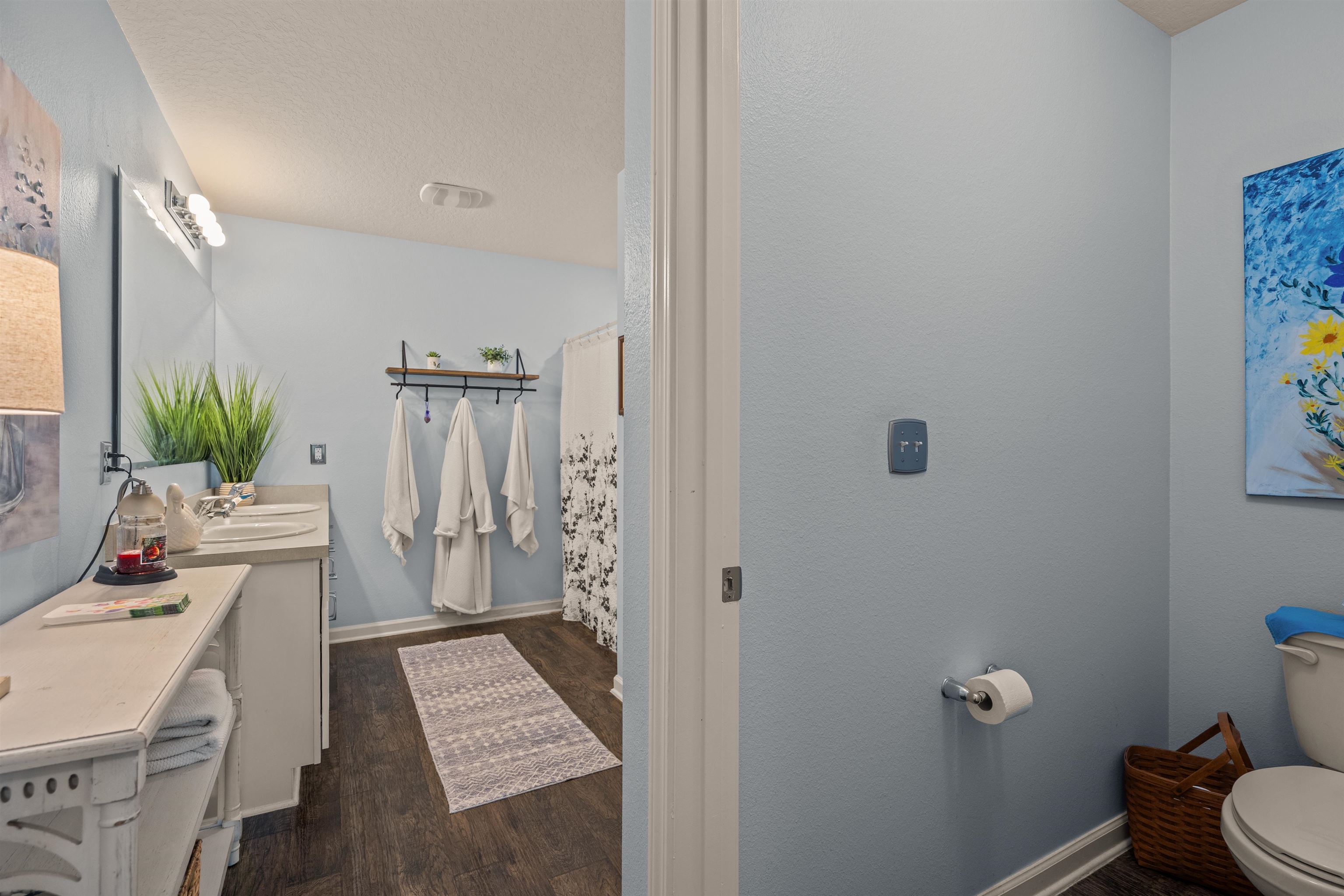 Image 35 of 55 For 606 Grand Reserve