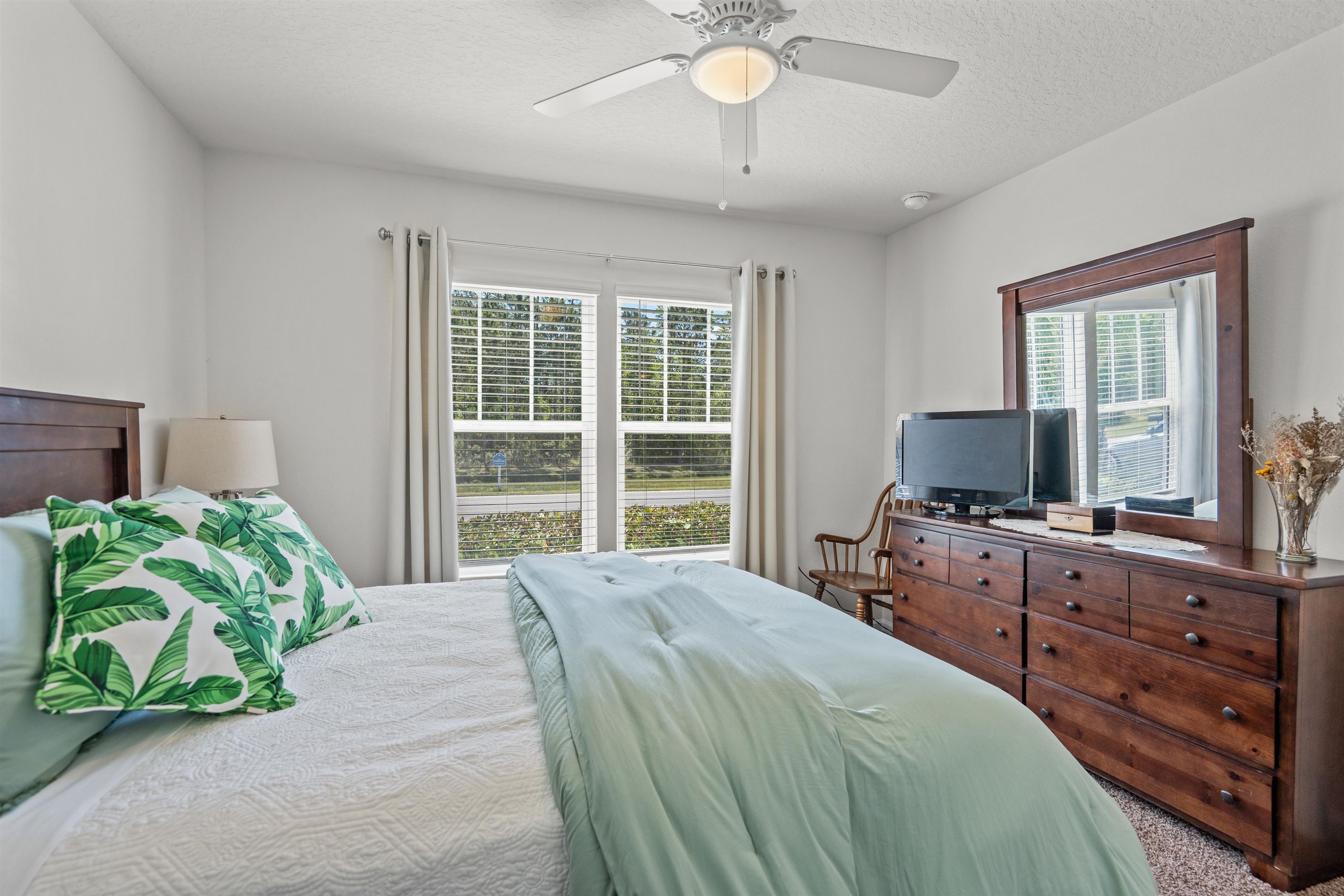 Image 37 of 55 For 606 Grand Reserve