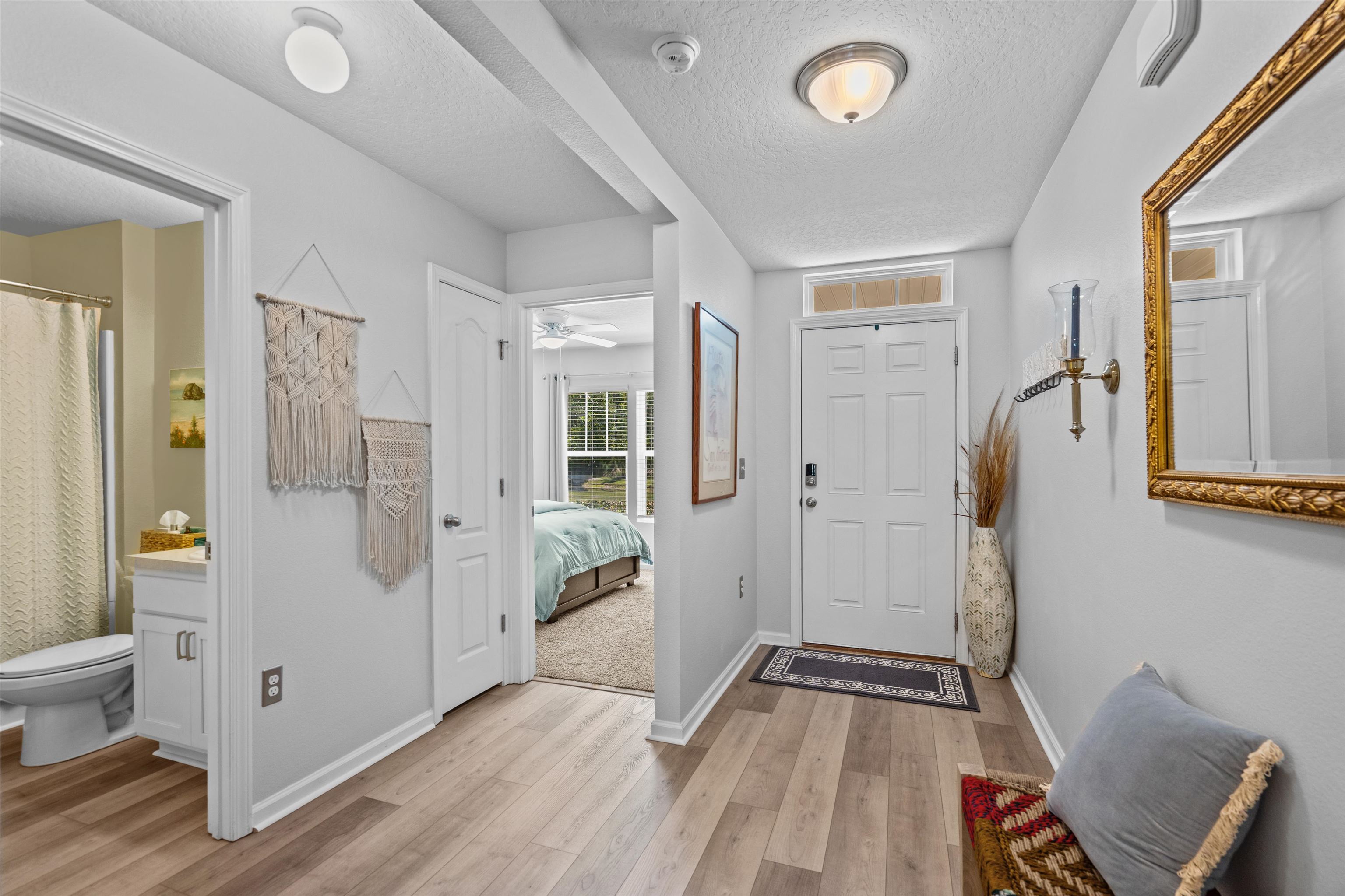 Image 5 of 55 For 606 Grand Reserve