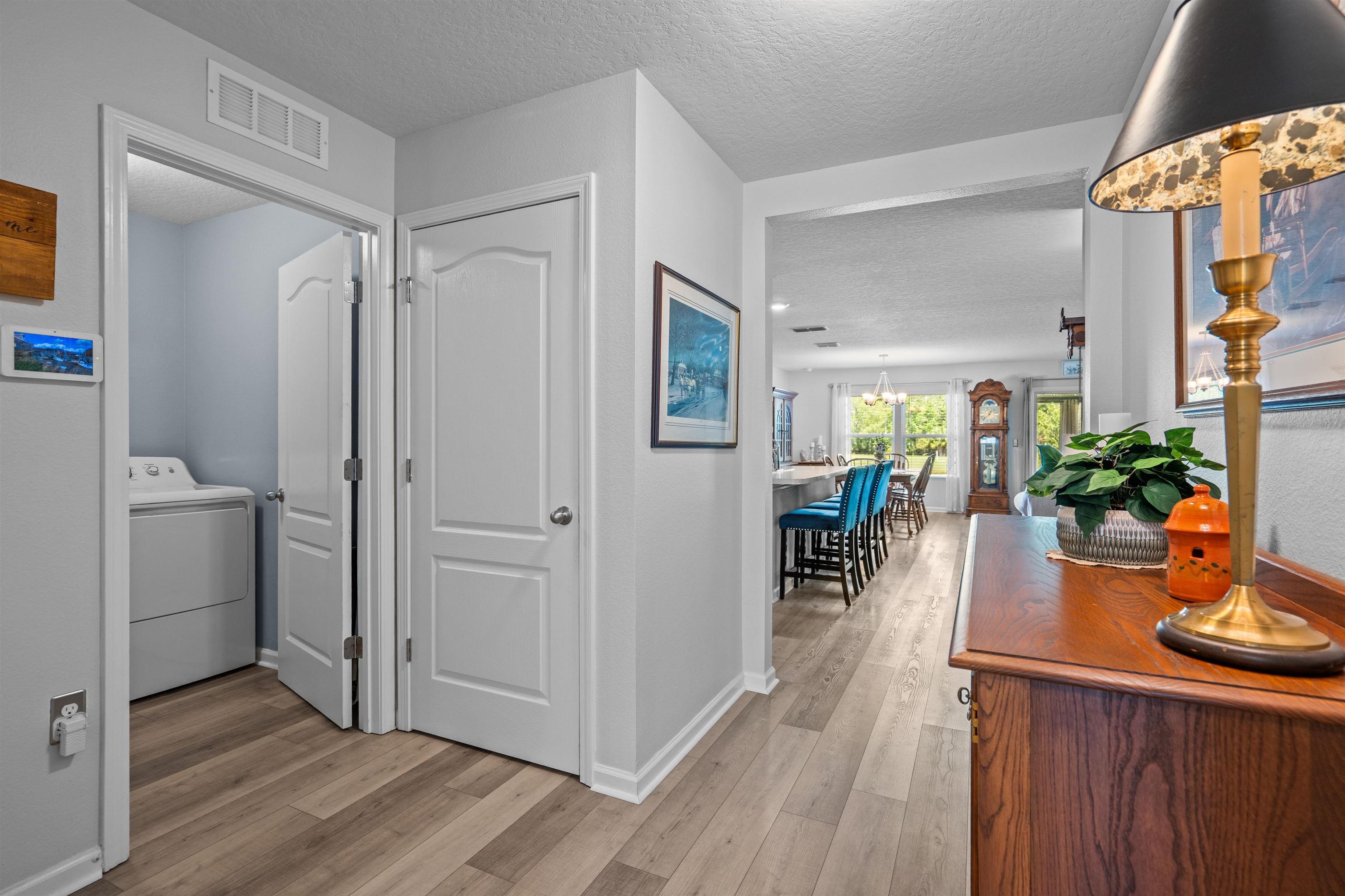 Image 7 of 55 For 606 Grand Reserve