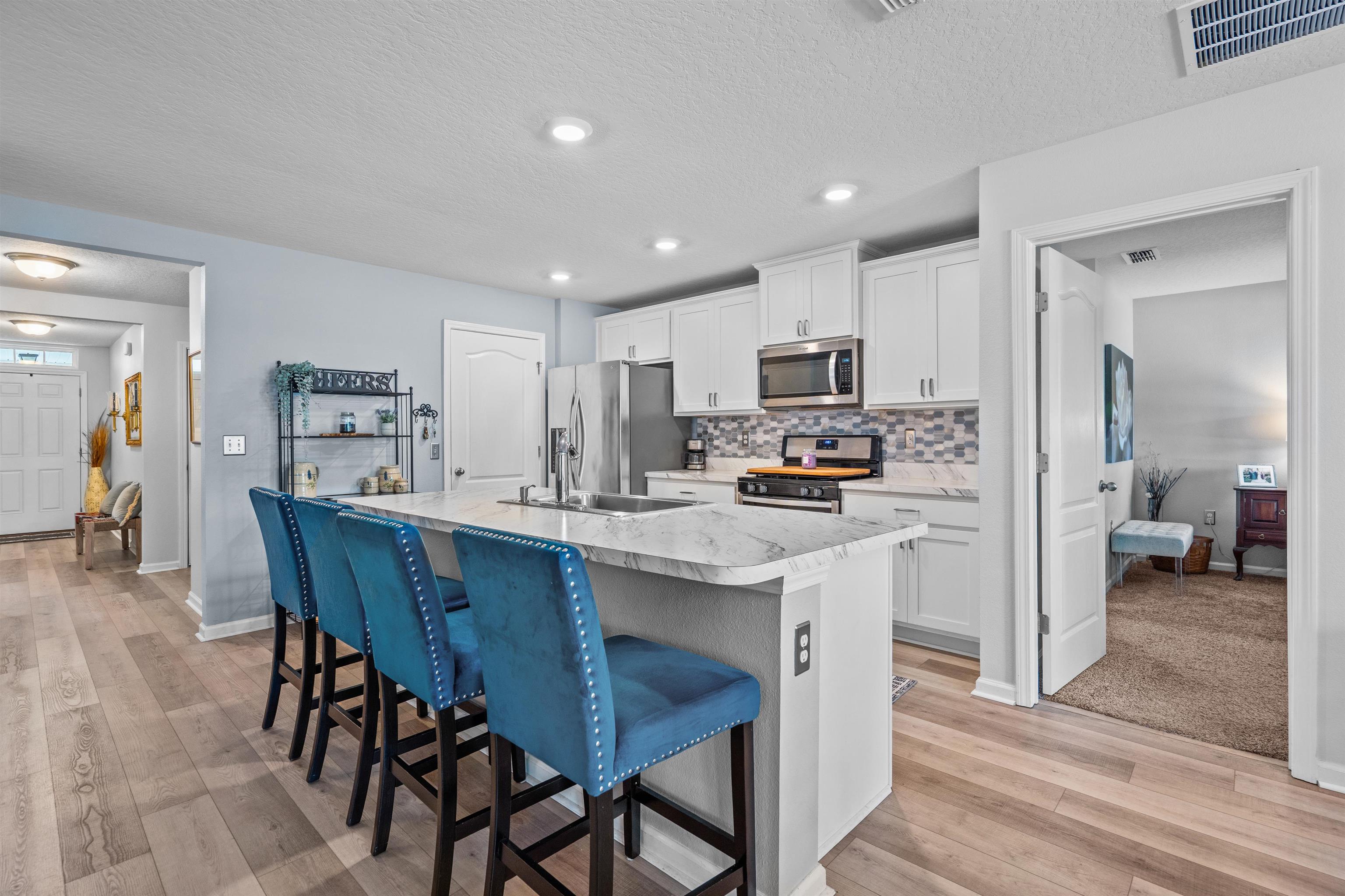 Image 9 of 55 For 606 Grand Reserve