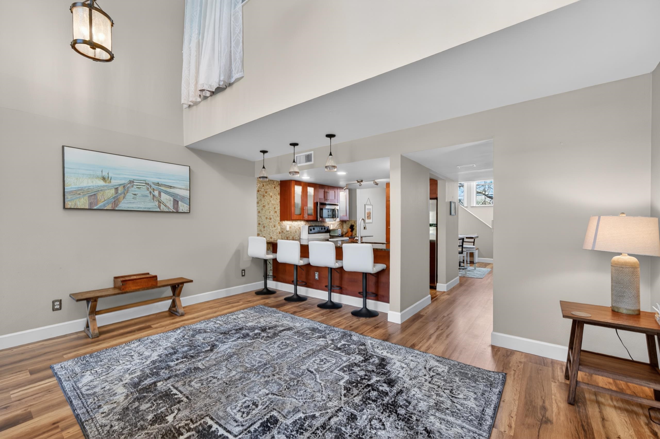 Image 11 of 56 For 200 16th St  205a