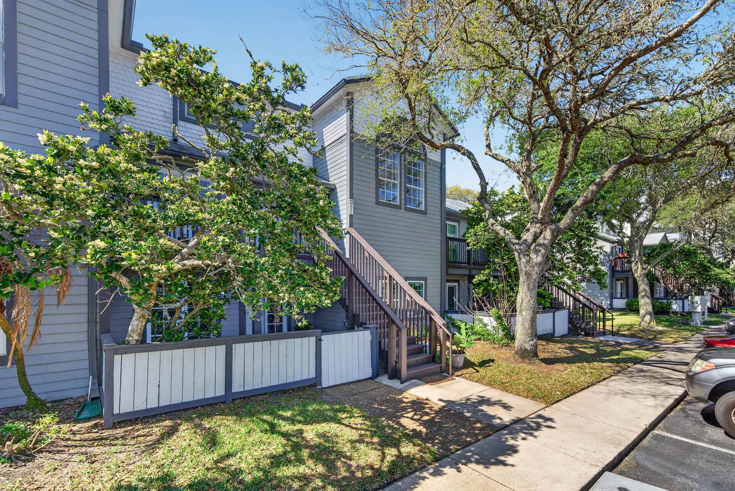 Image 40 of 56 For 200 16th St  205a