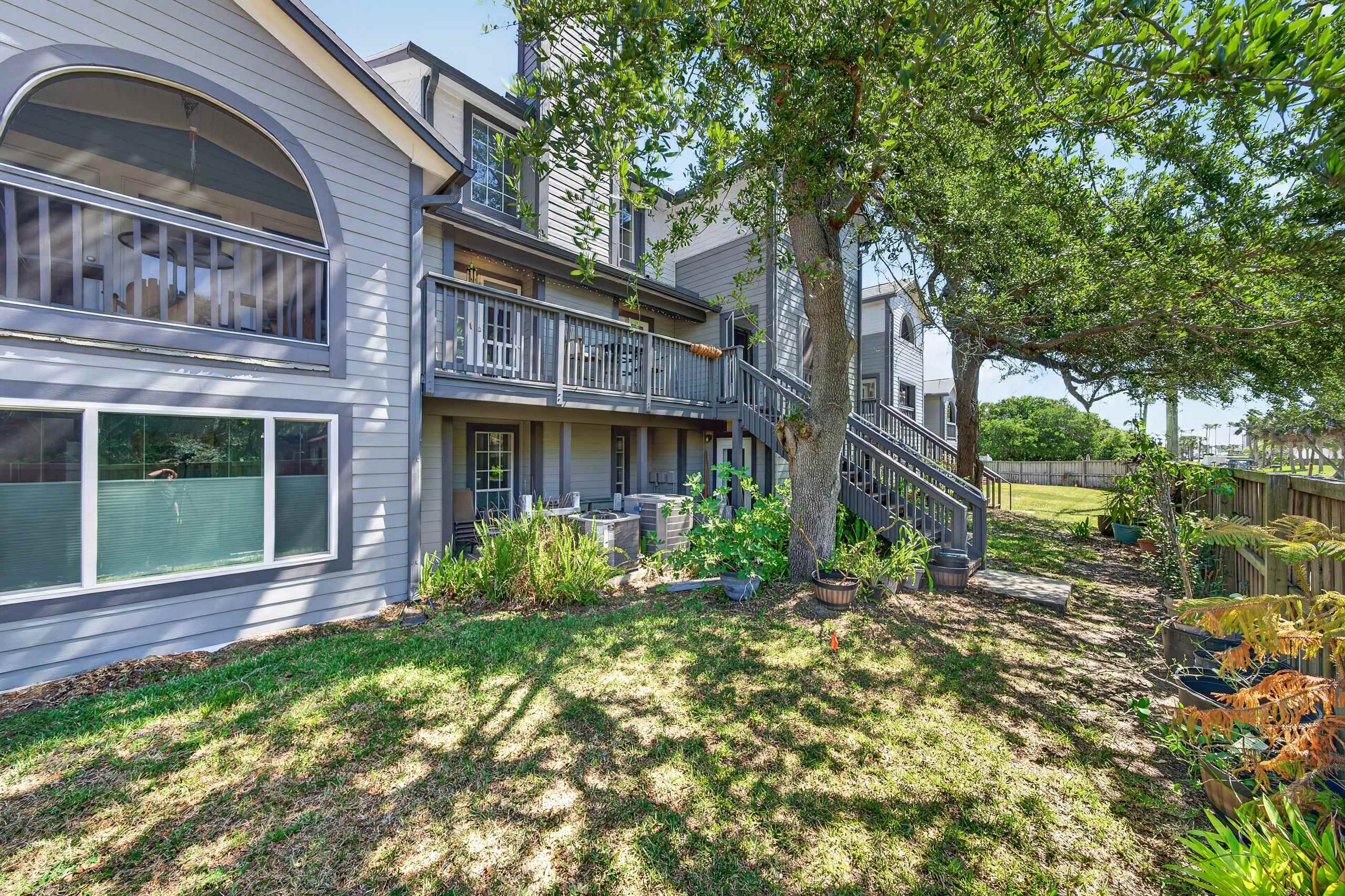 Image 53 of 56 For 200 16th St  205a